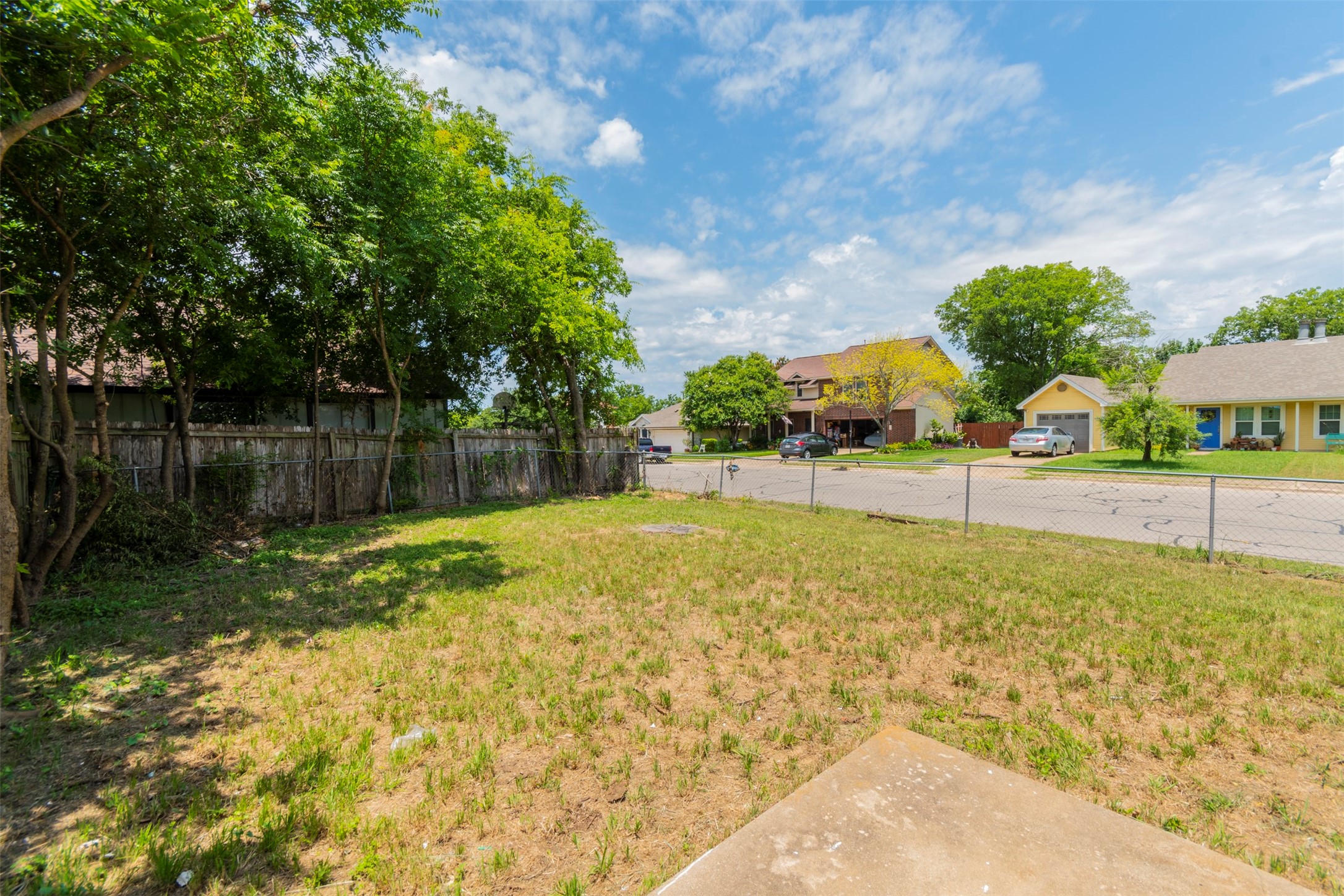 main property photo 15