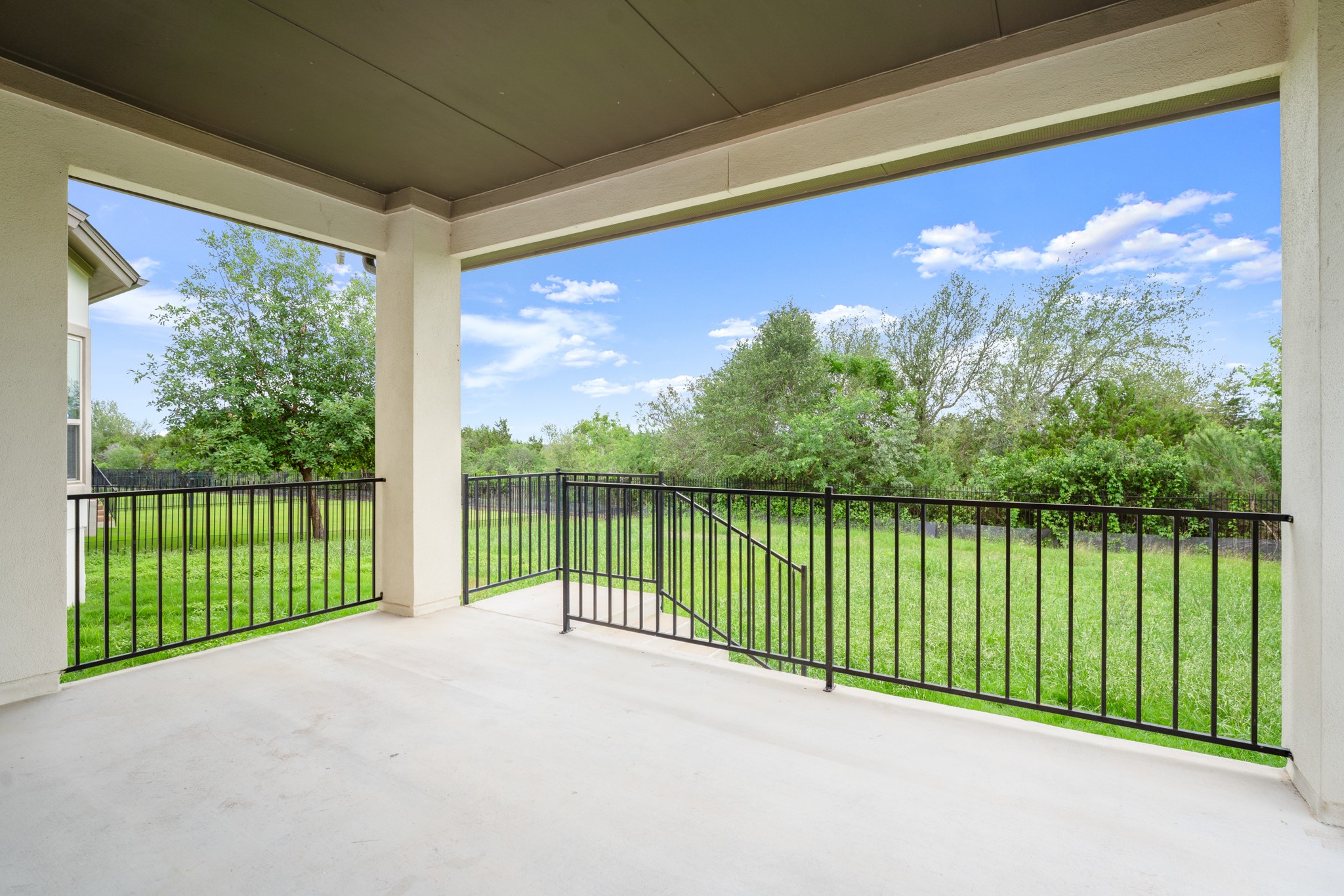 main property photo 37
