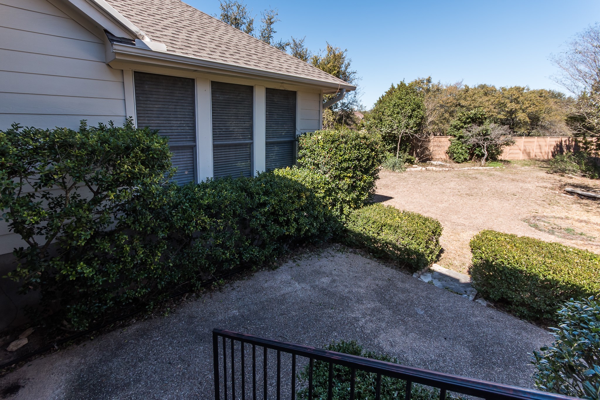 main property photo 35