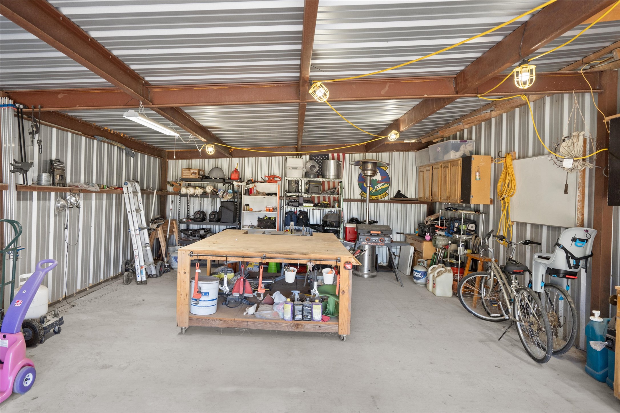 main property photo 30