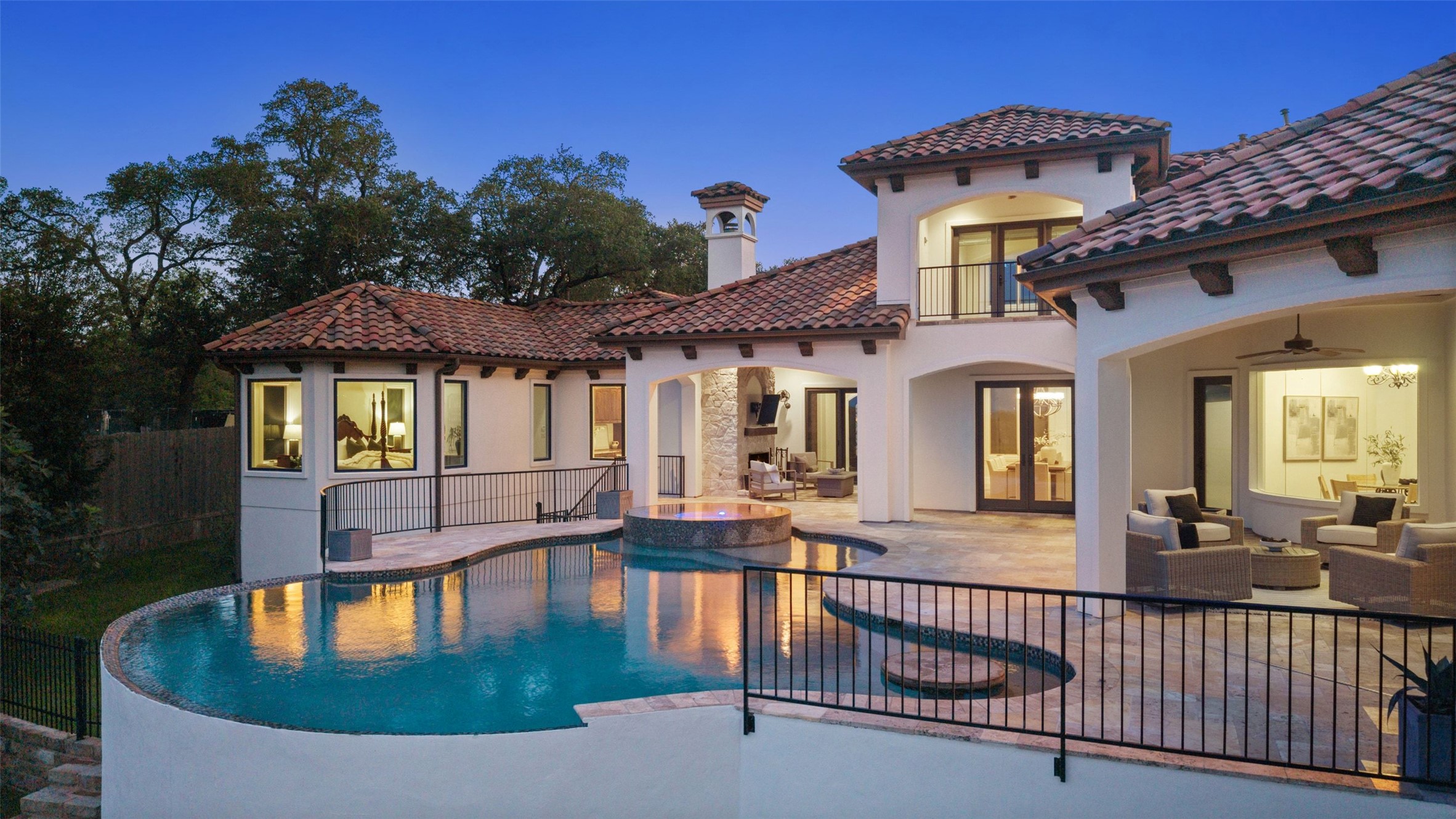 main property photo 38