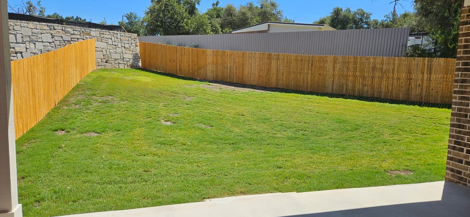 main property photo 20