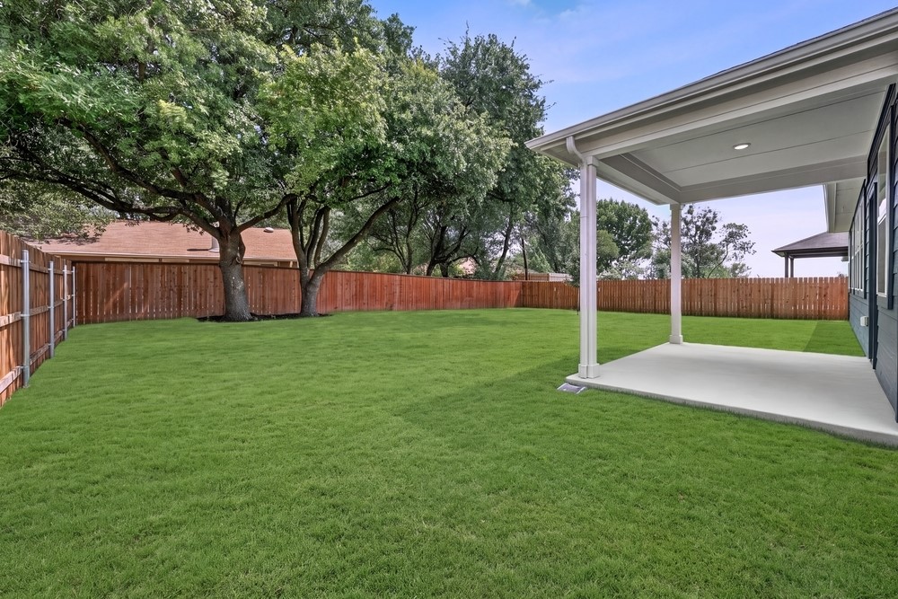 main property photo 33