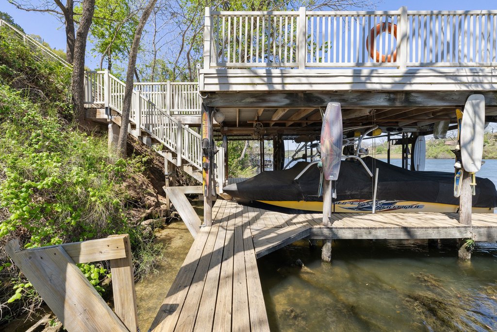 main property photo 29