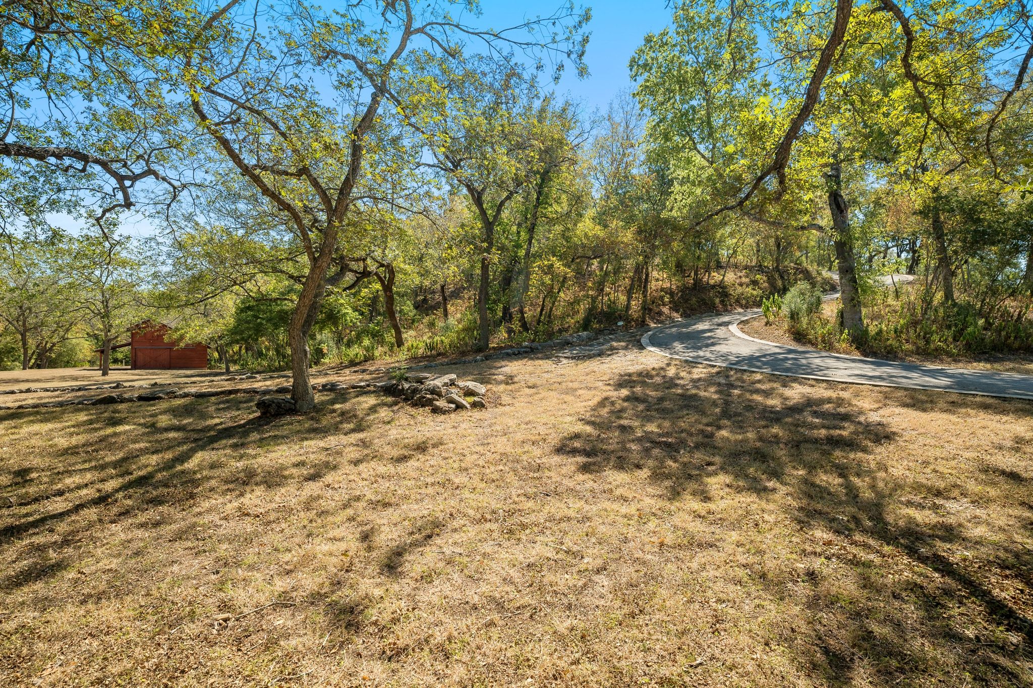 main property photo 35