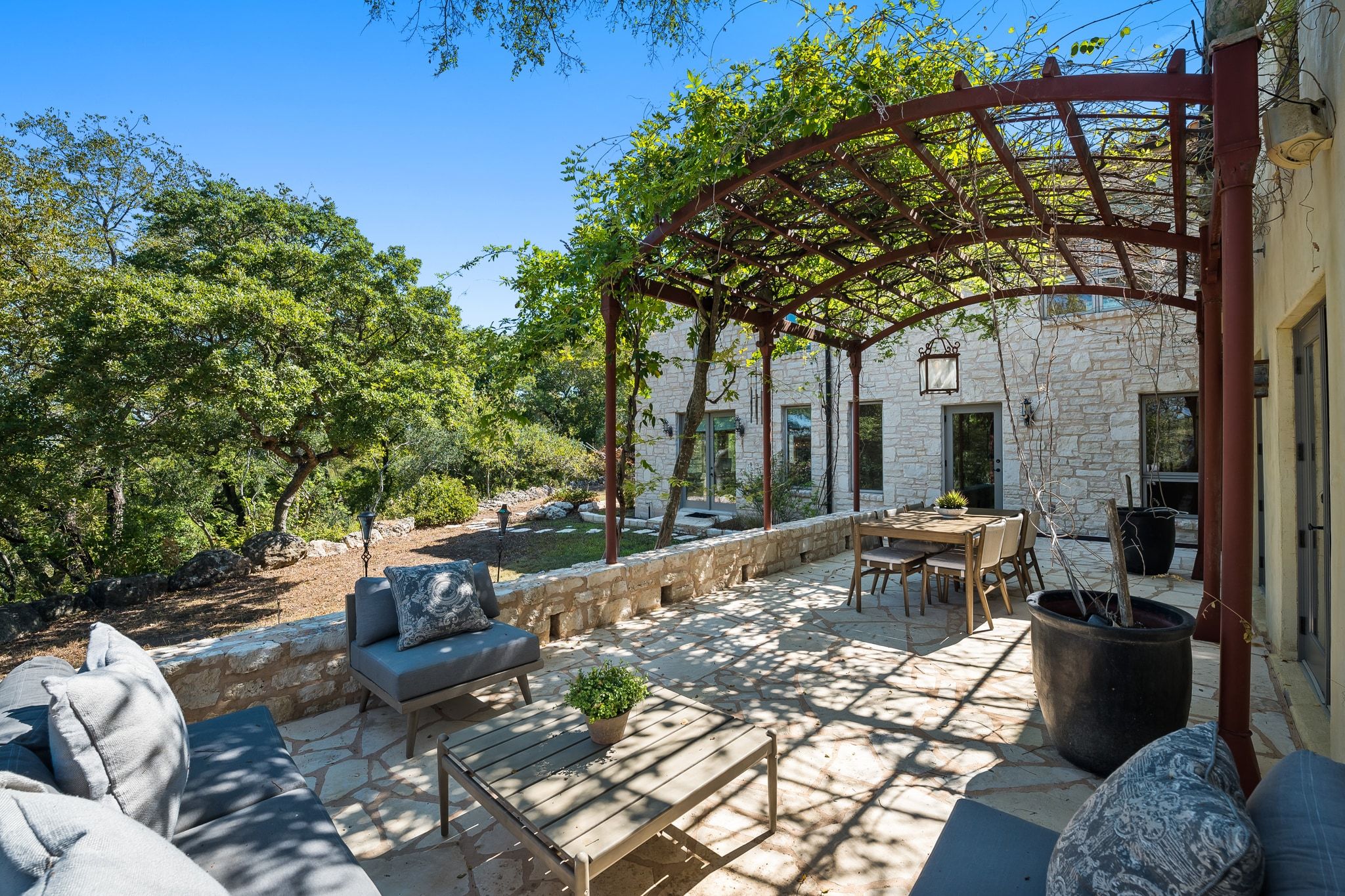 main property photo 8