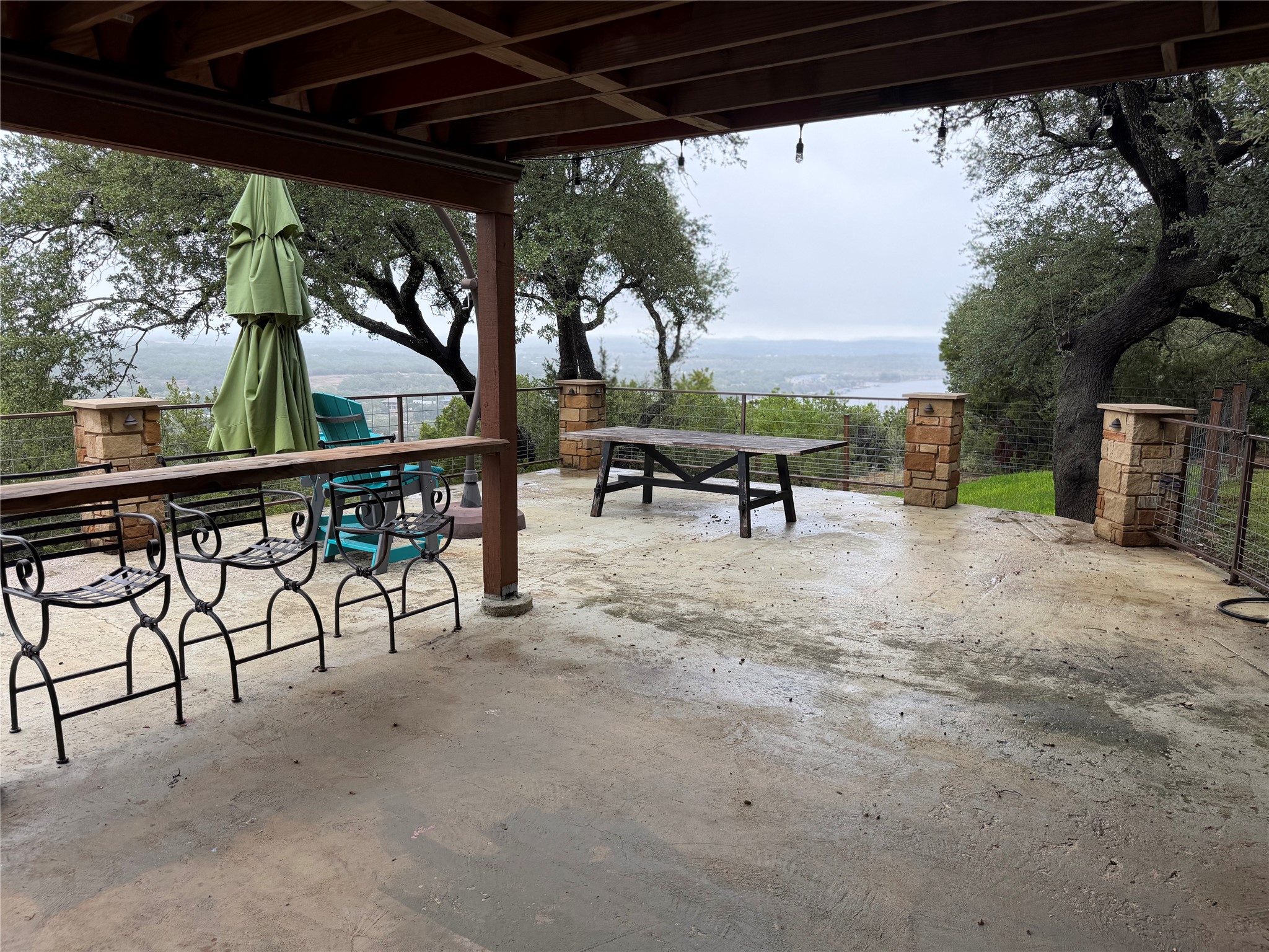 main property photo 28