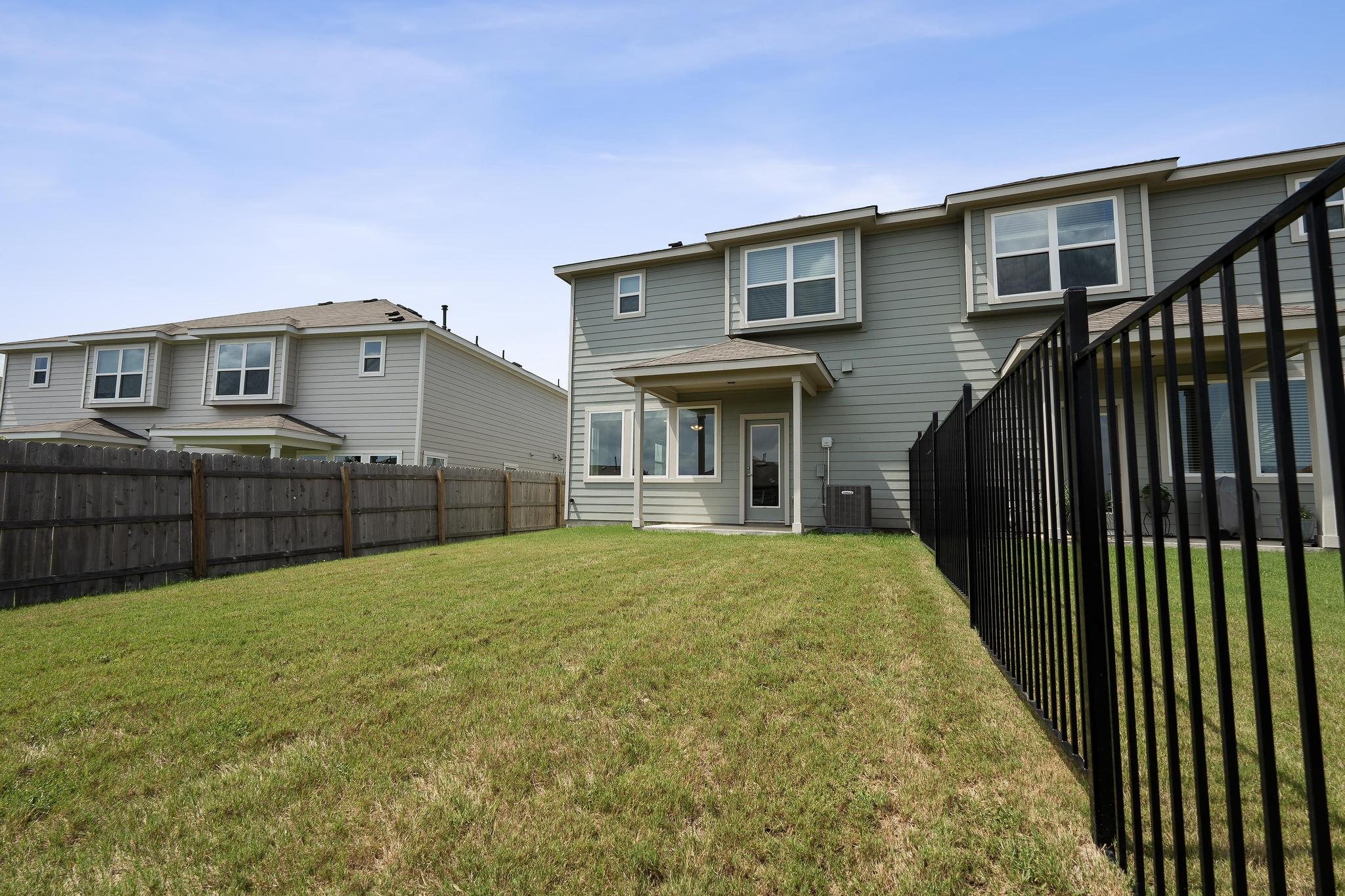 main property photo 18