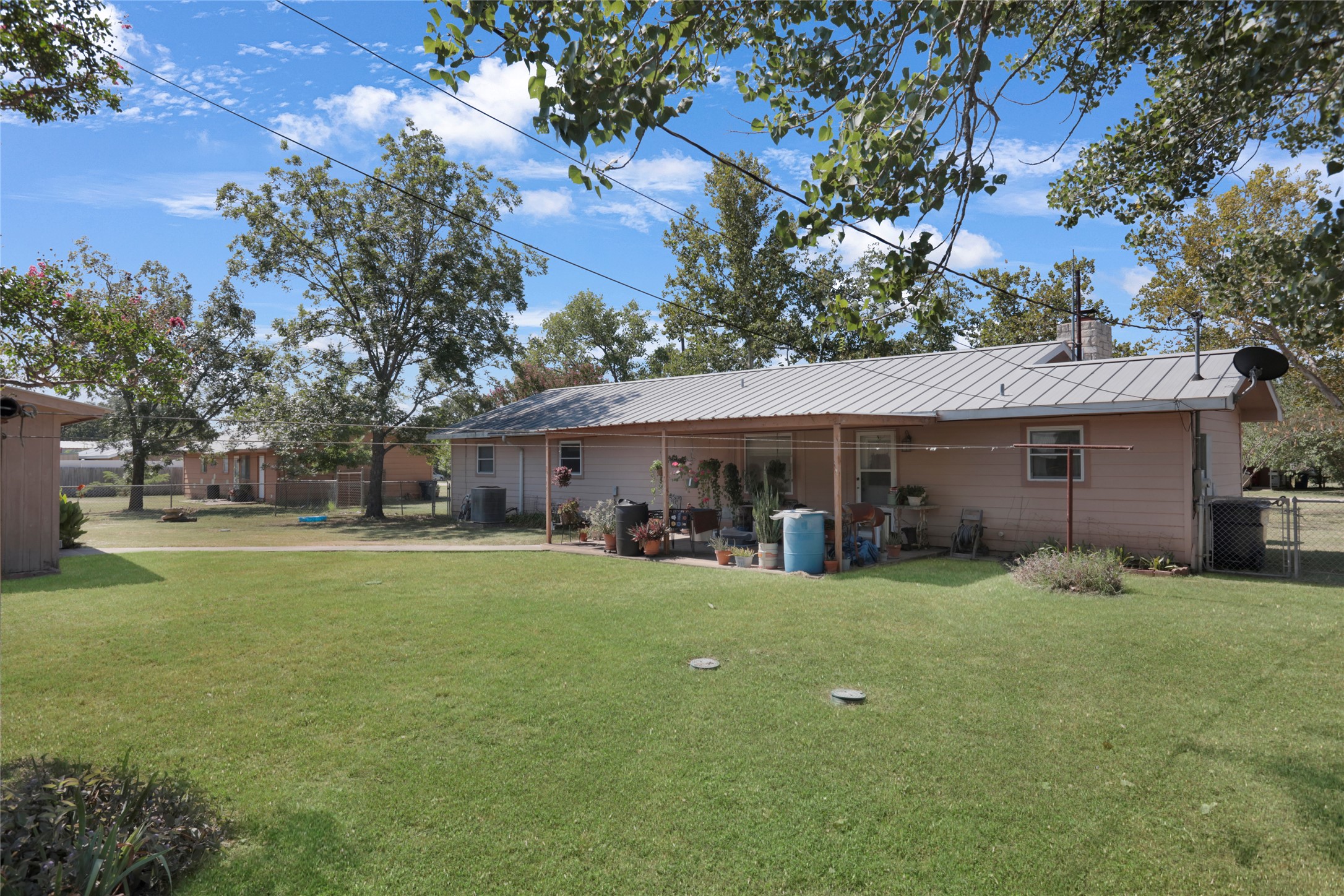 main property photo 32