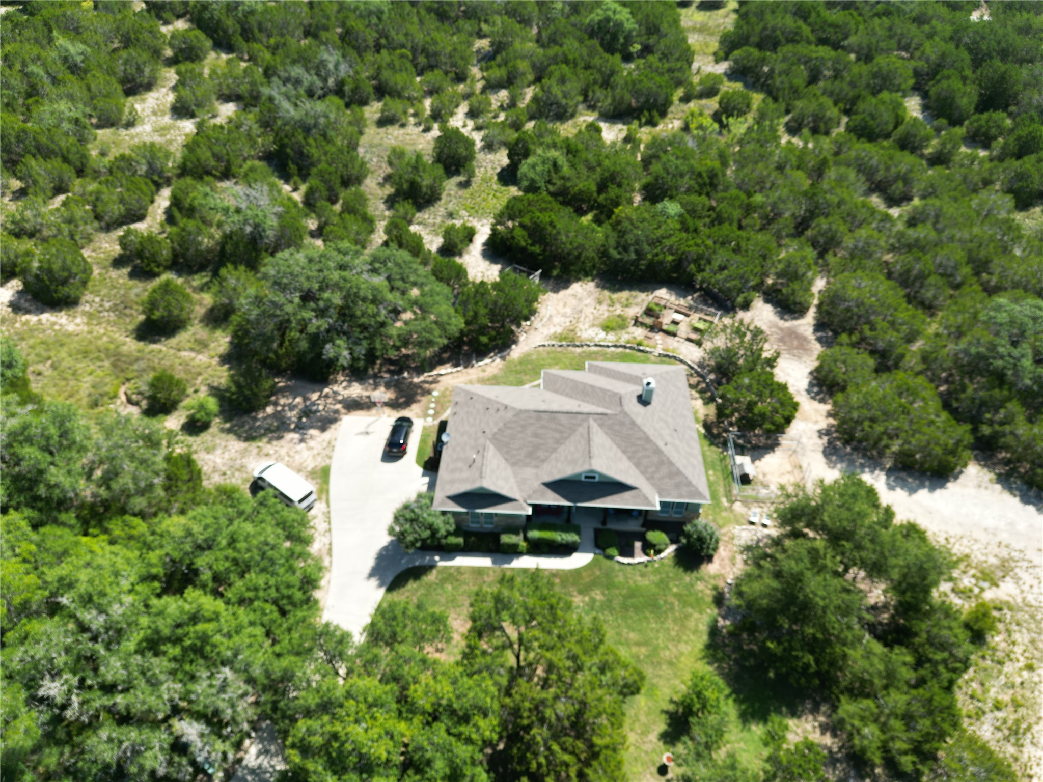 main property photo 25