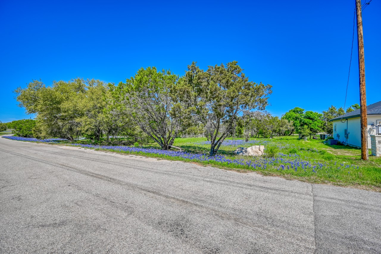 main property photo 11