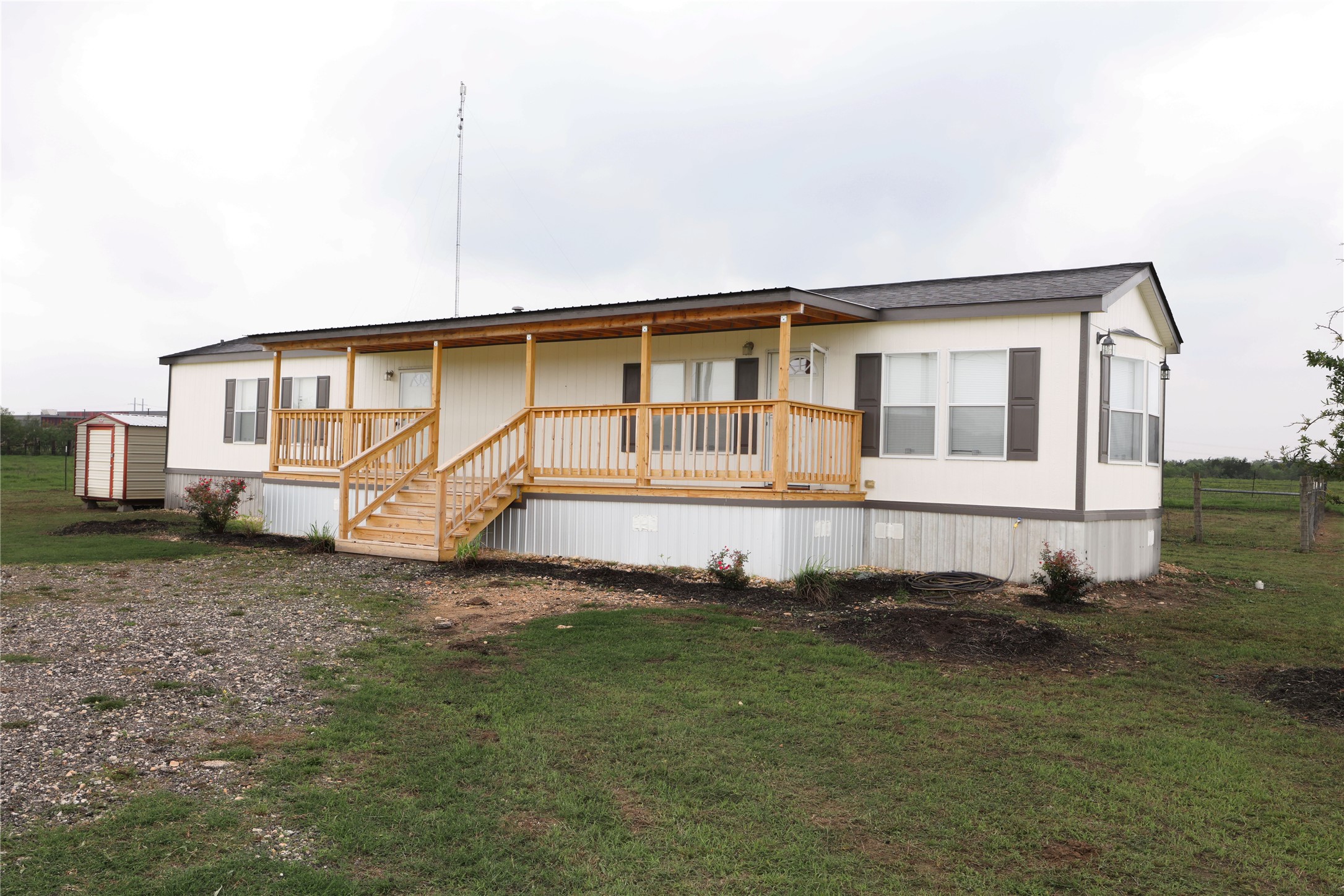main property photo 12