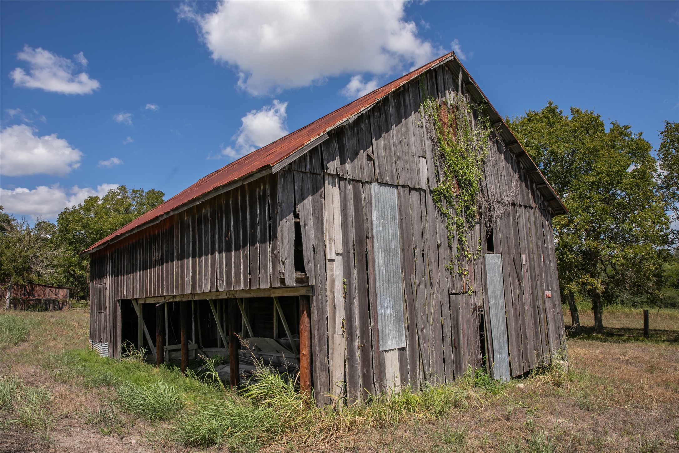 main property photo 22