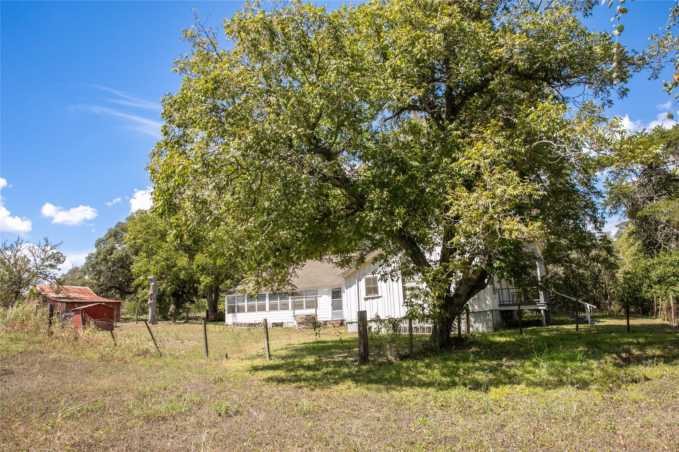main property photo 26