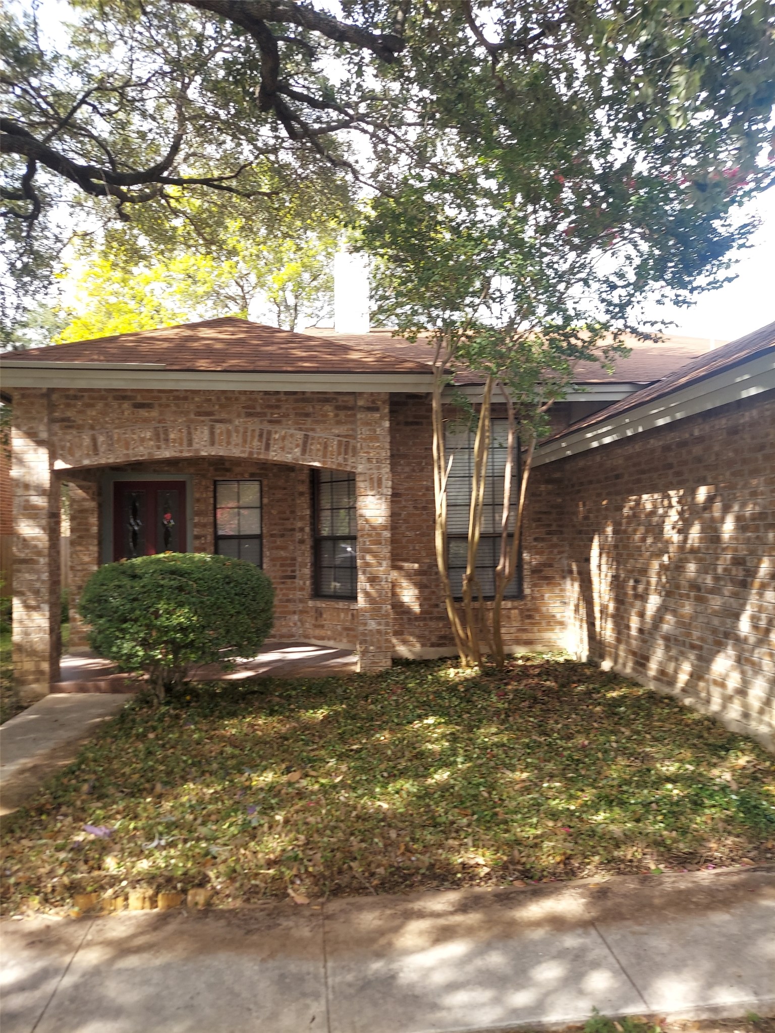 main property photo 2