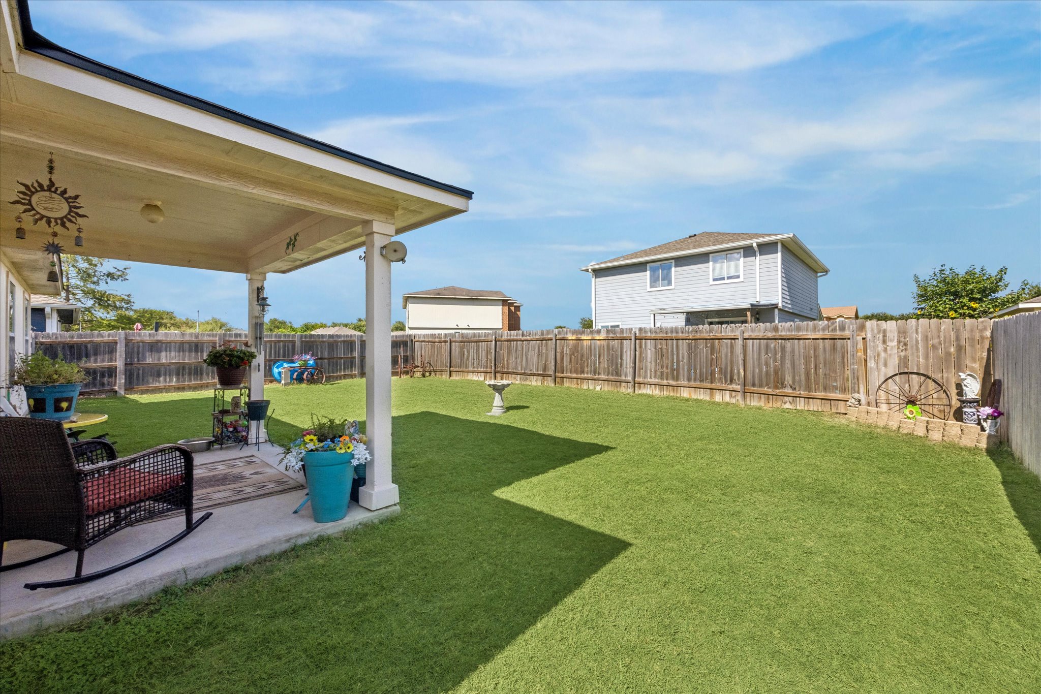 main property photo 28