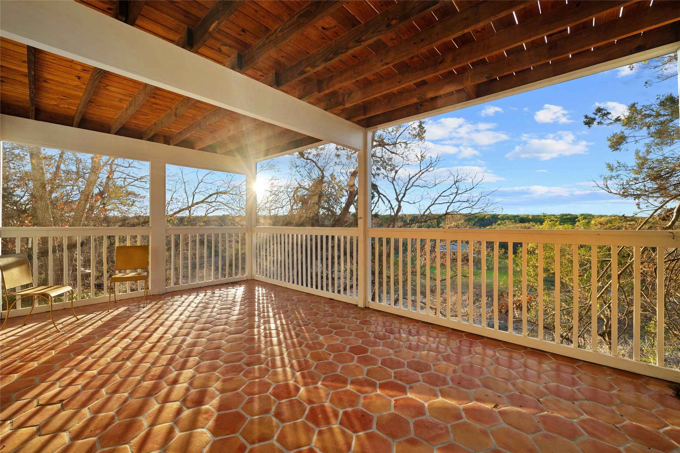 main property photo 24