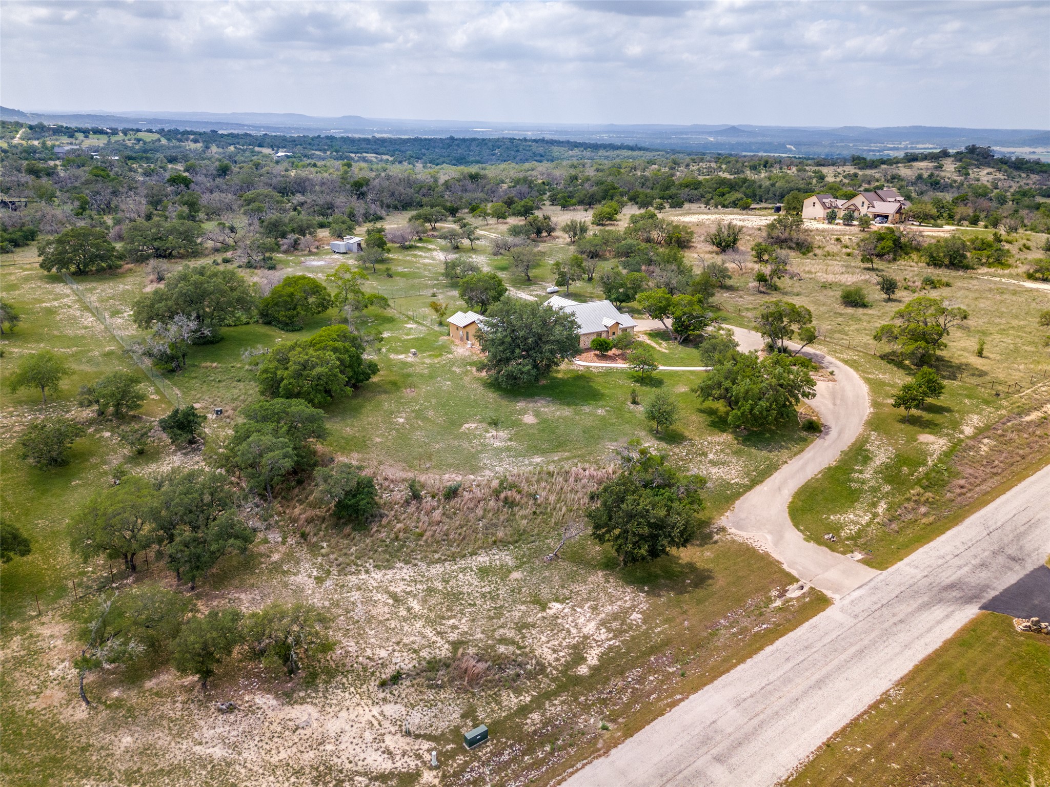 main property photo 25