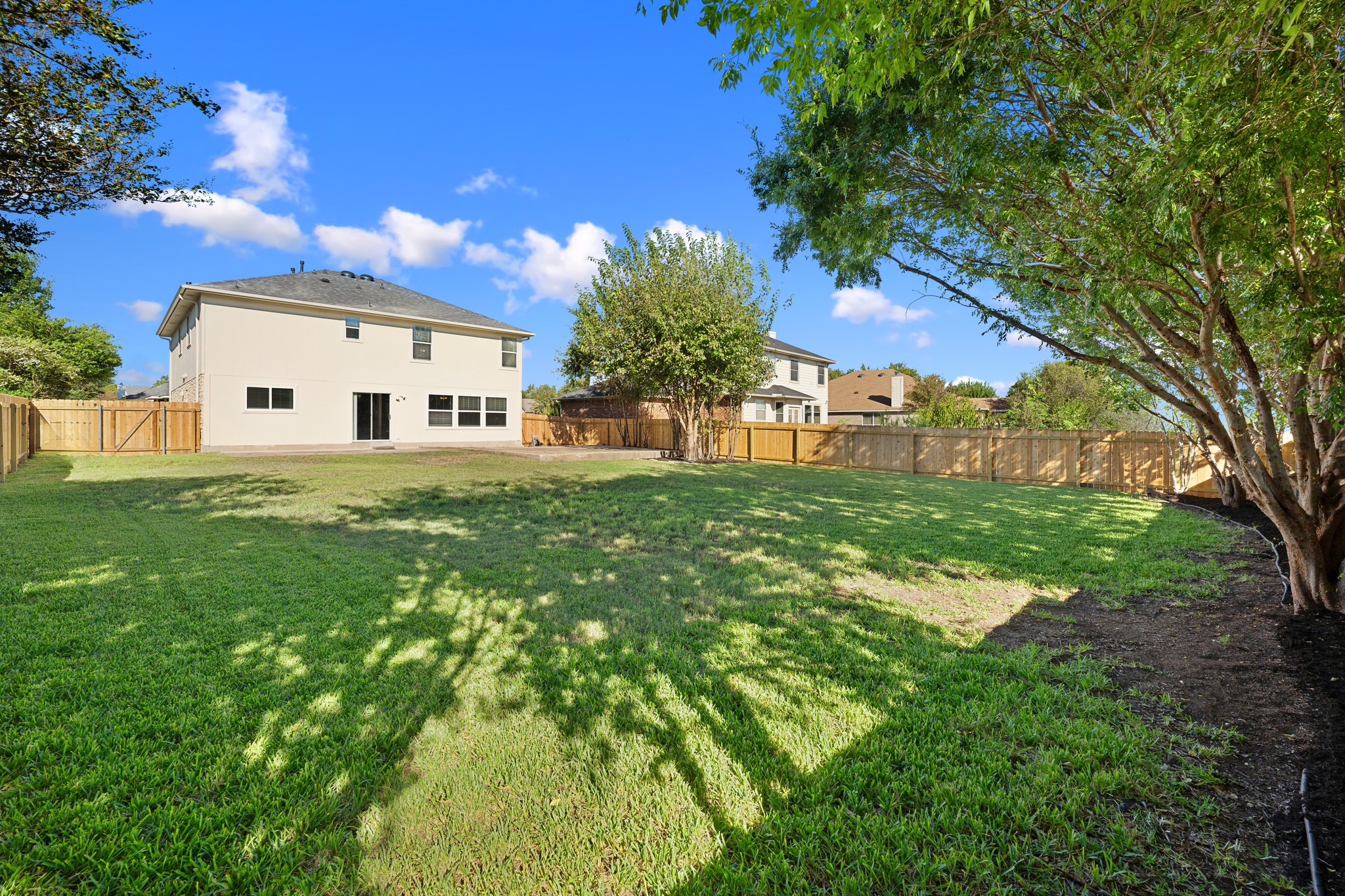 main property photo 24