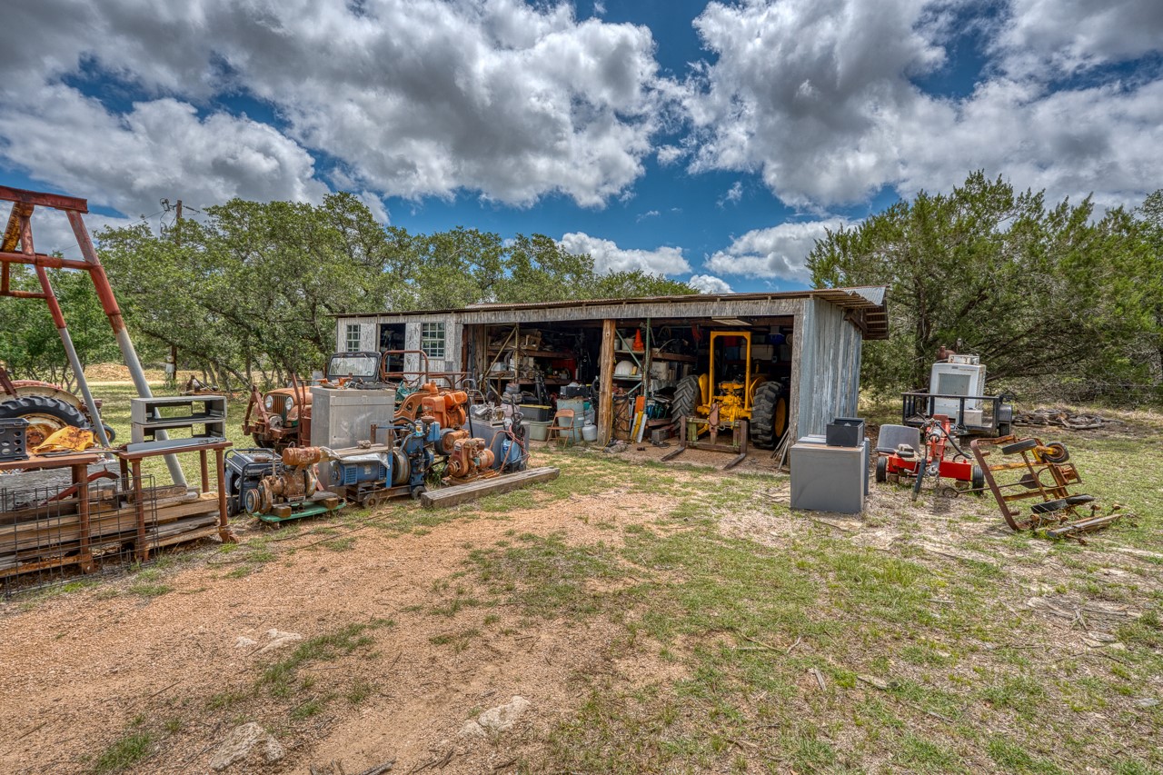 main property photo 9
