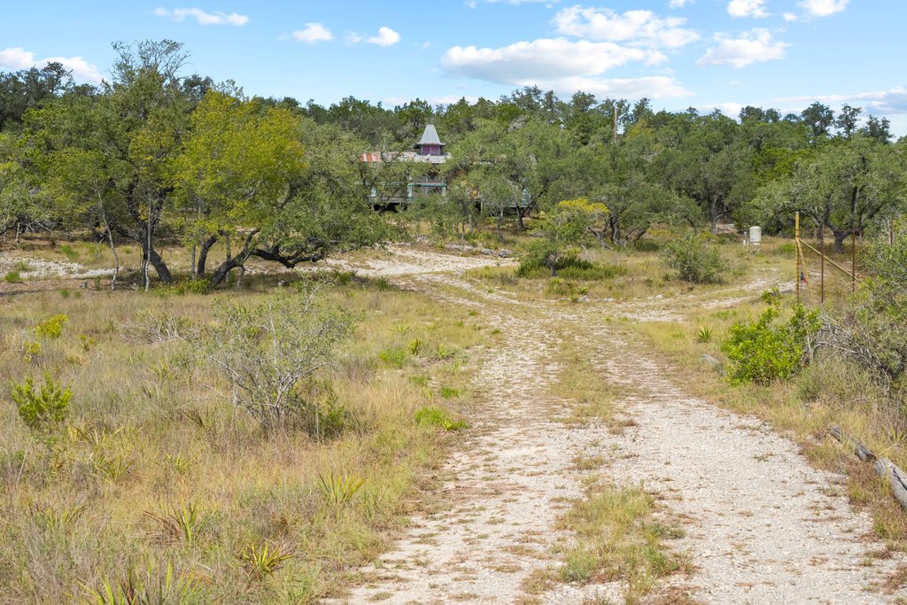 main property photo 17