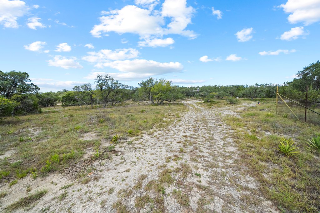 main property photo 27