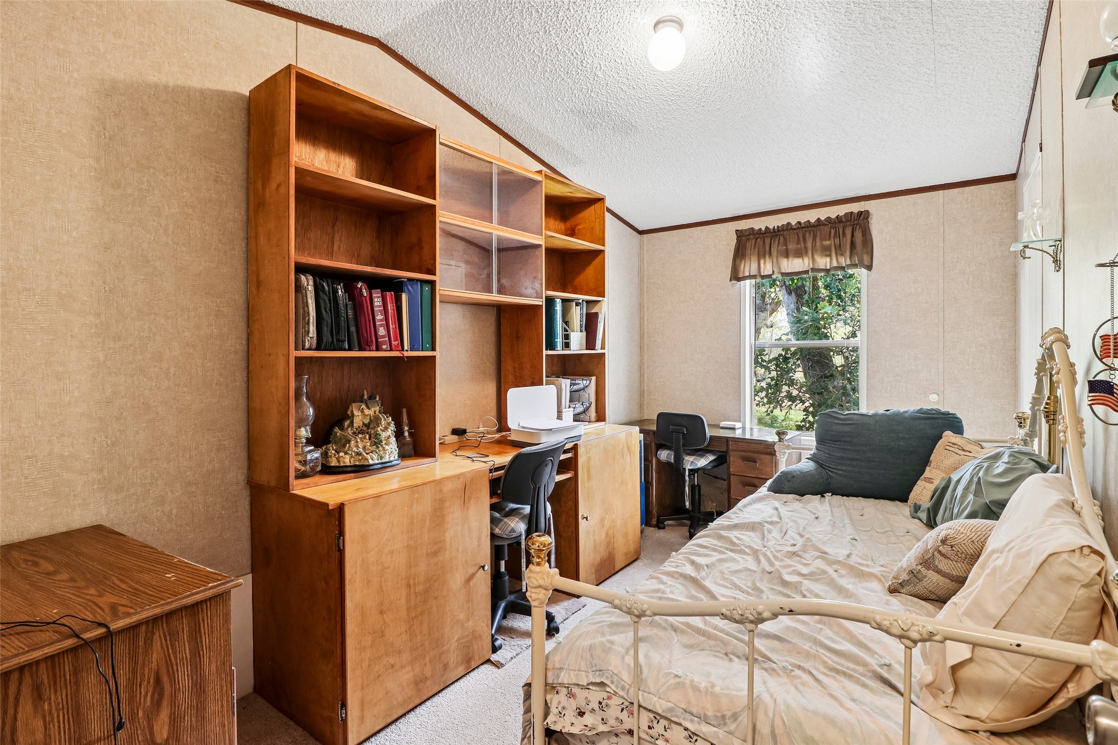 main property photo 19