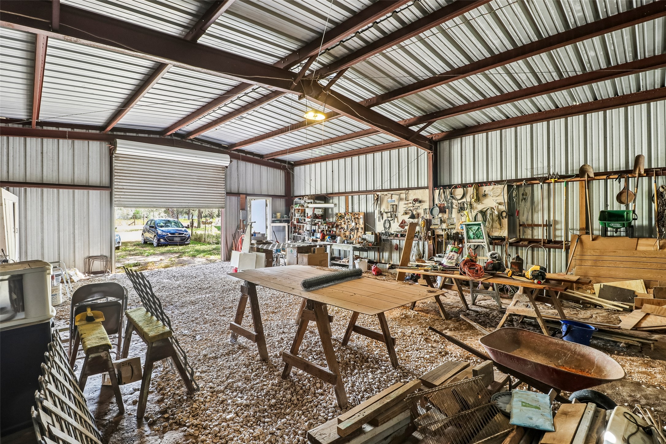 main property photo 23