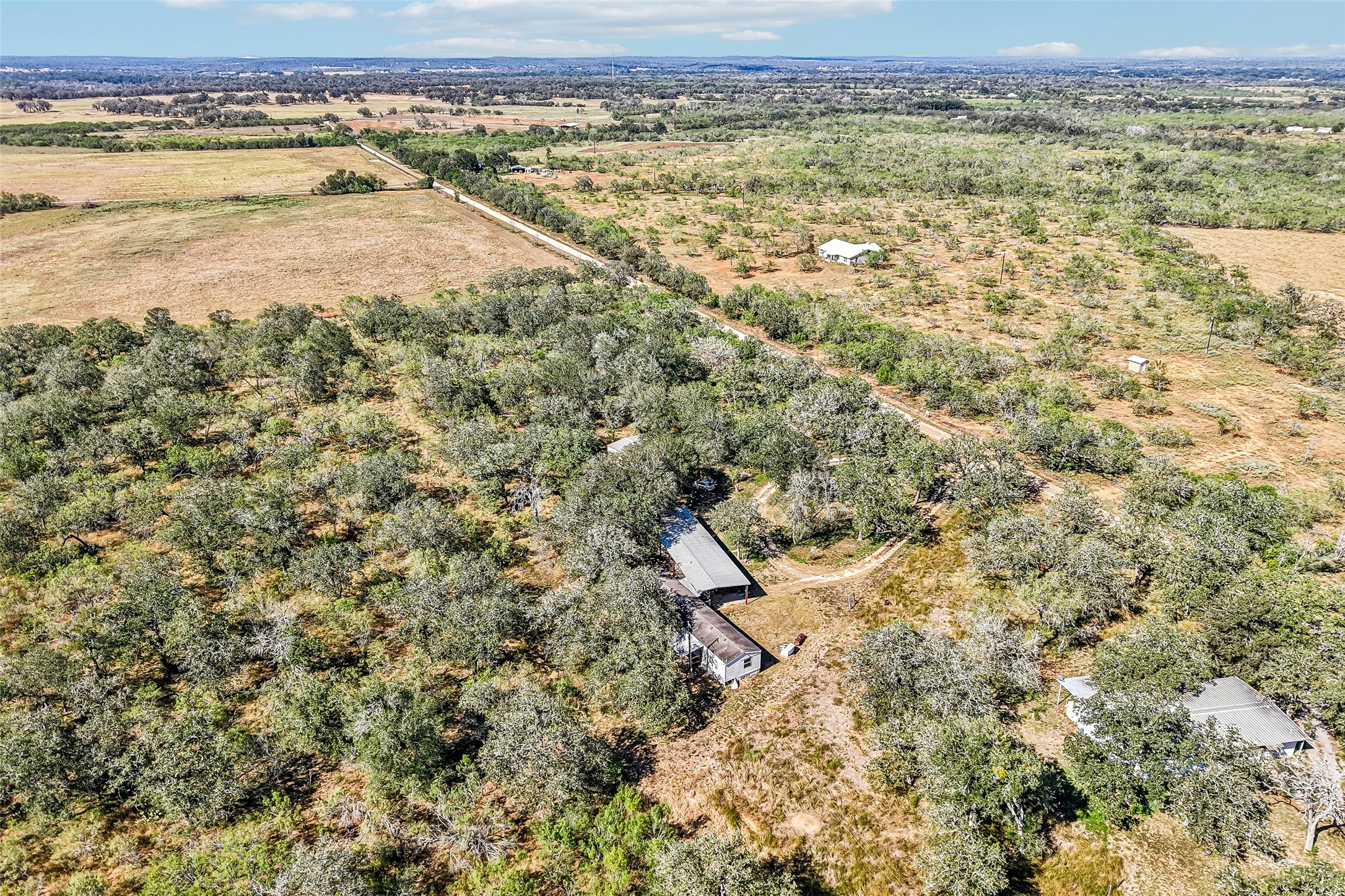main property photo 28