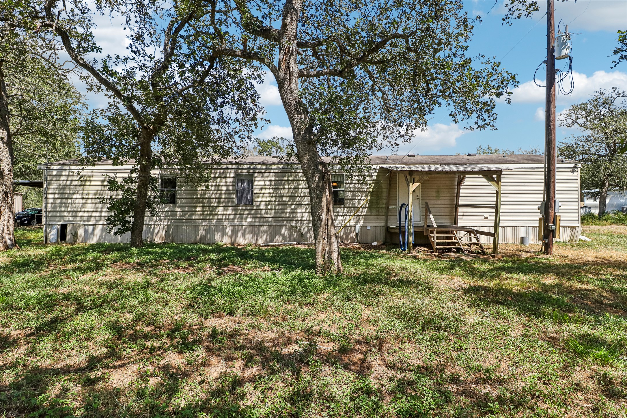 main property photo 34