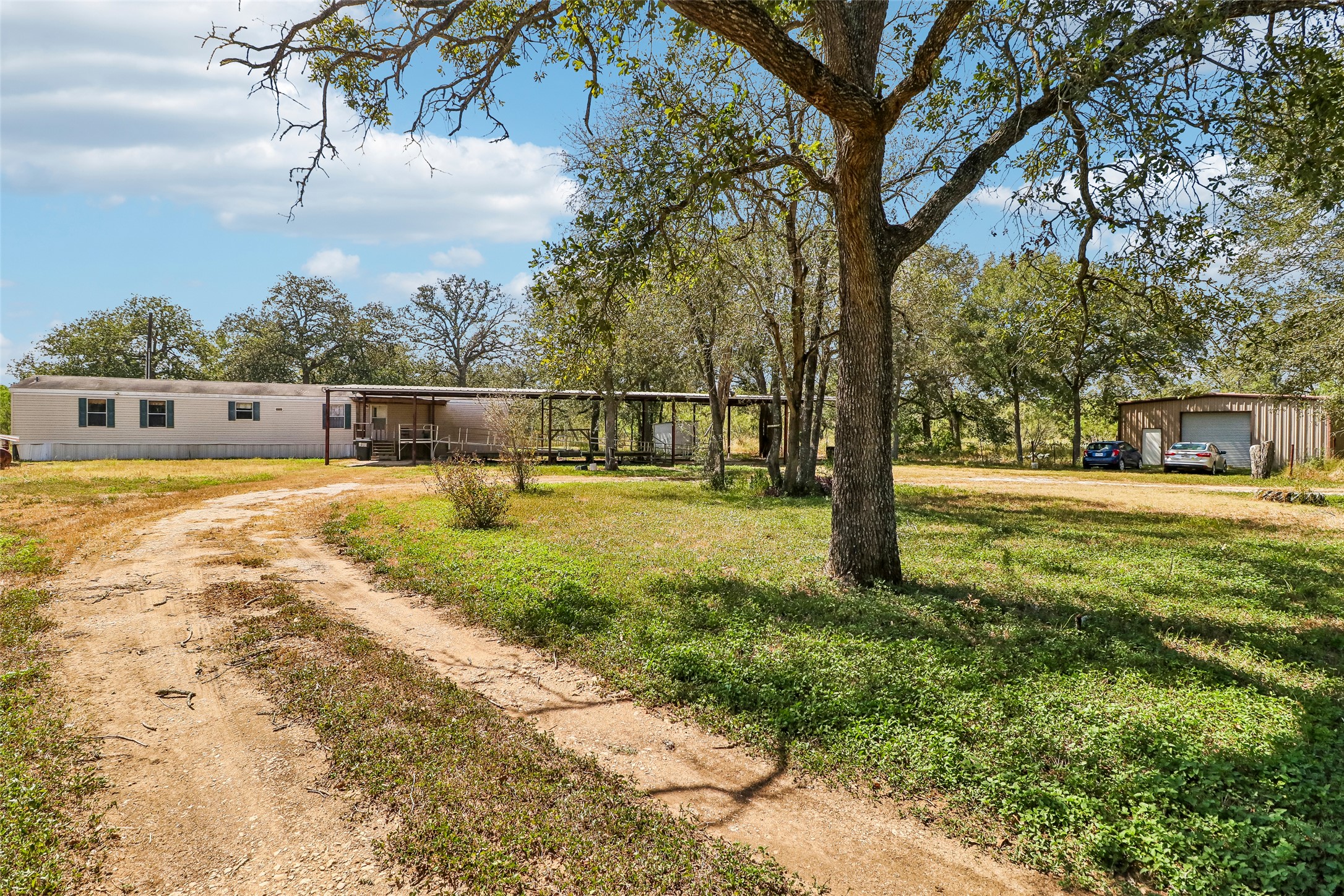 main property photo 5