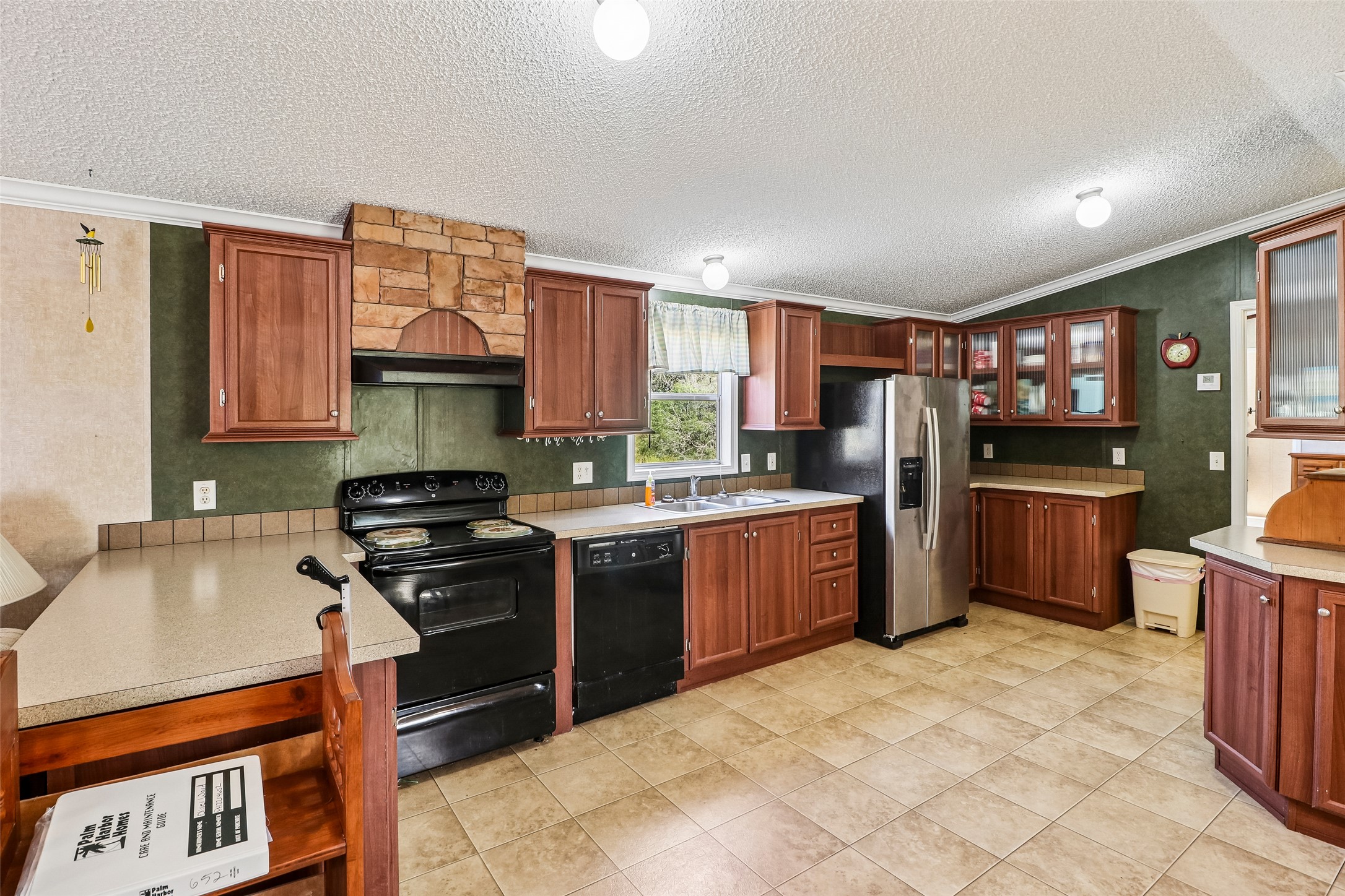 main property photo 9