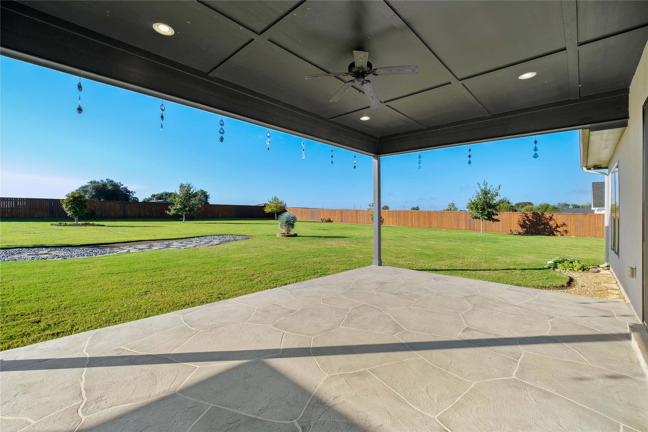 main property photo 27