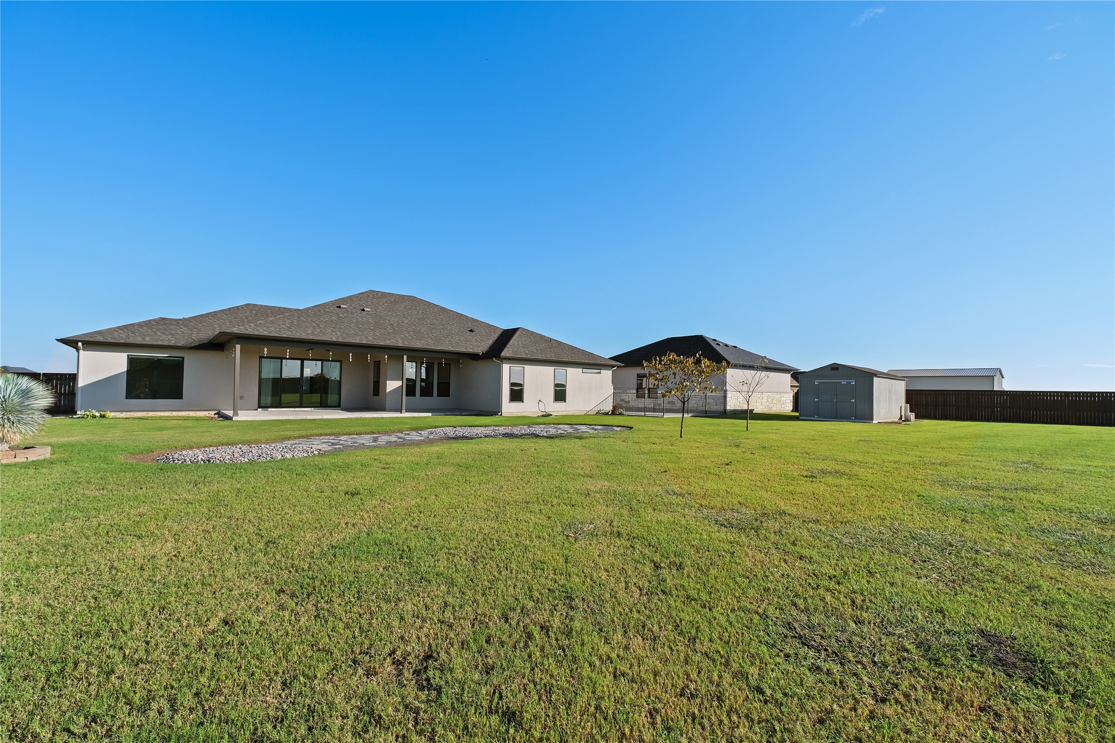 main property photo 29