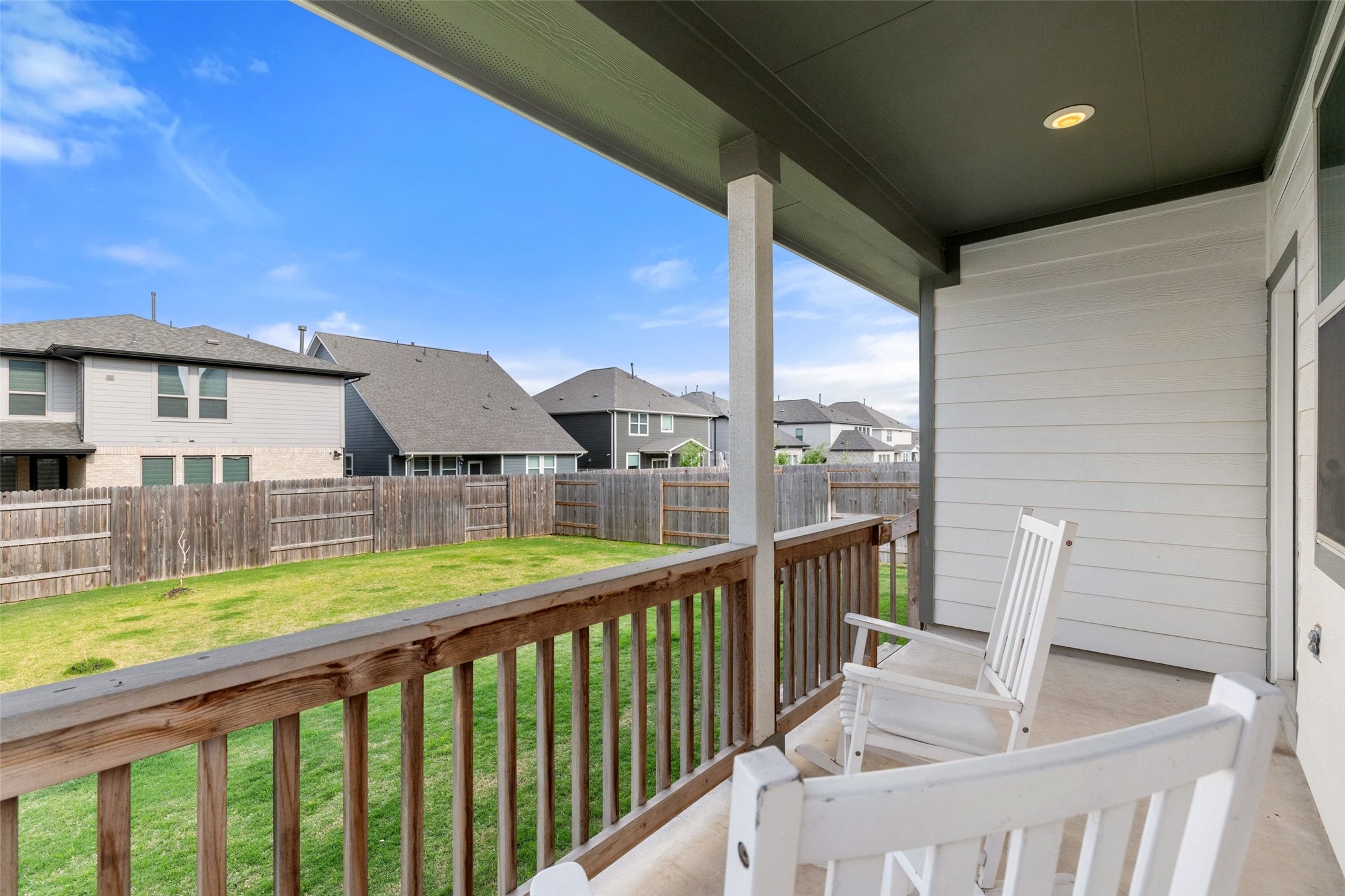 main property photo 30