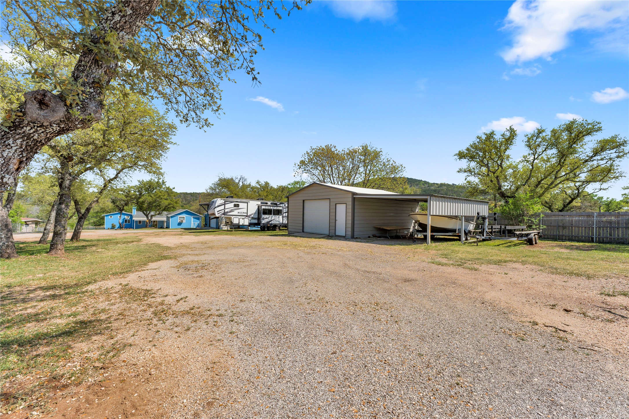 main property photo 34