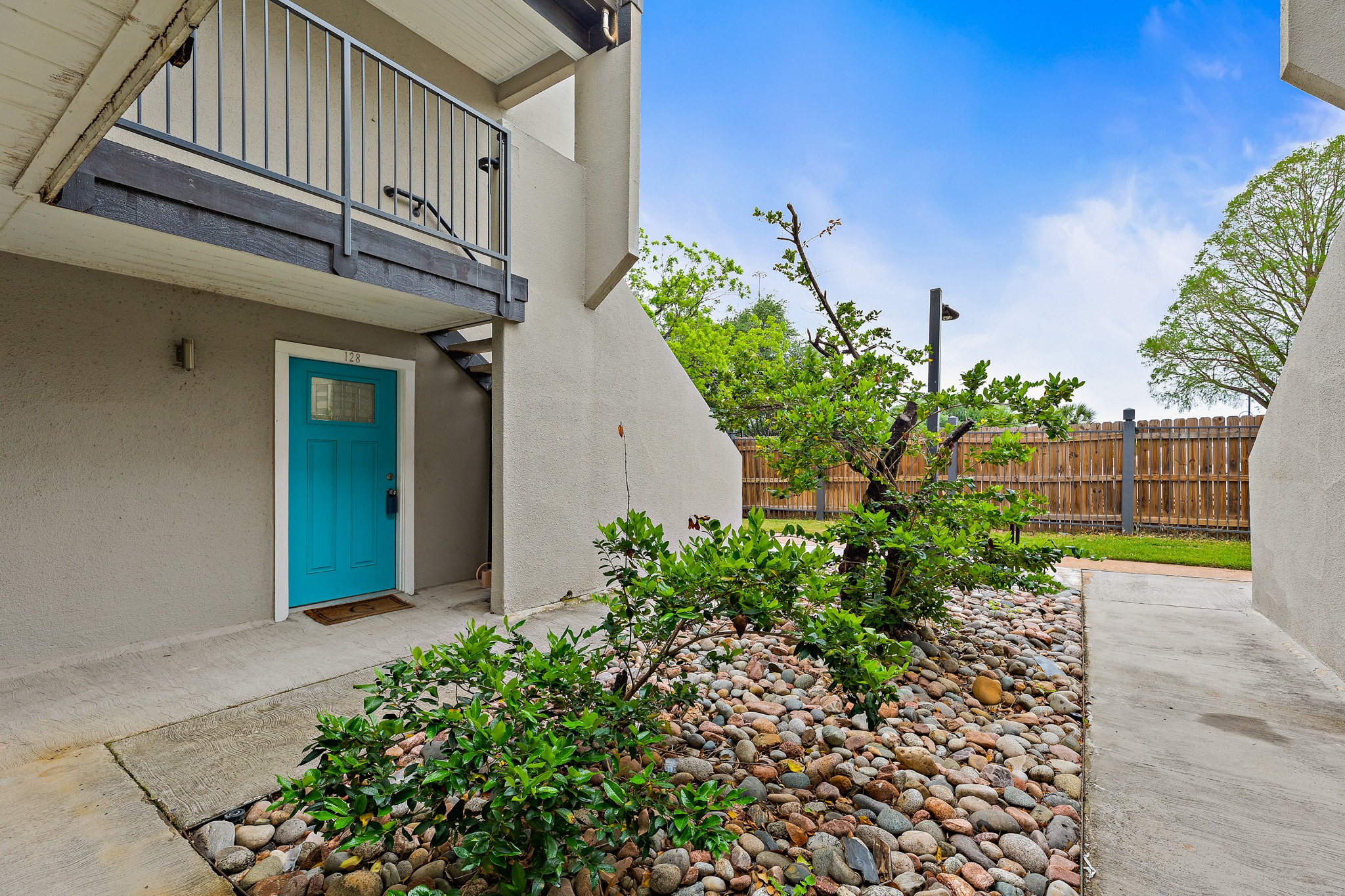 main property photo 24