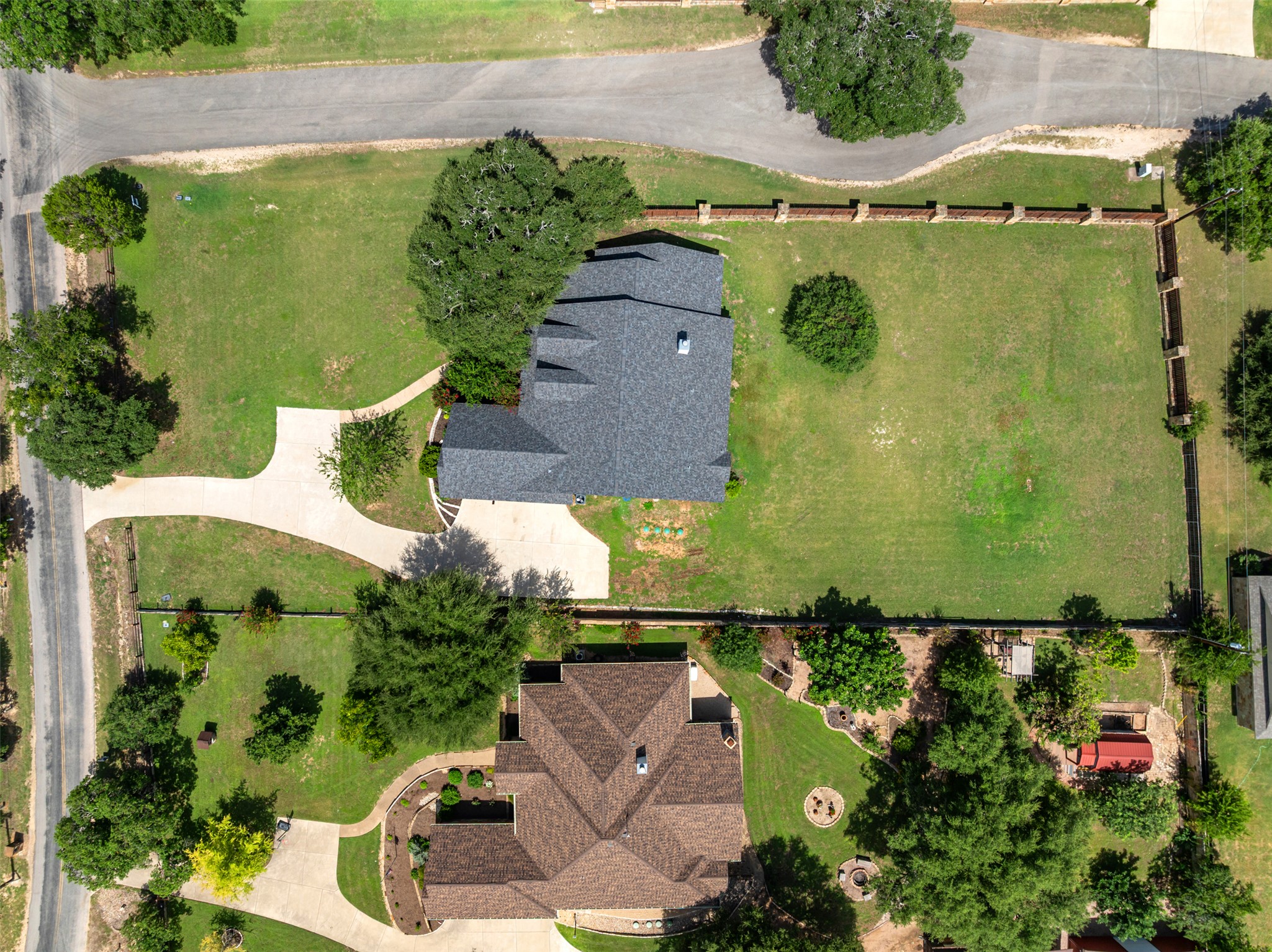 main property photo 39