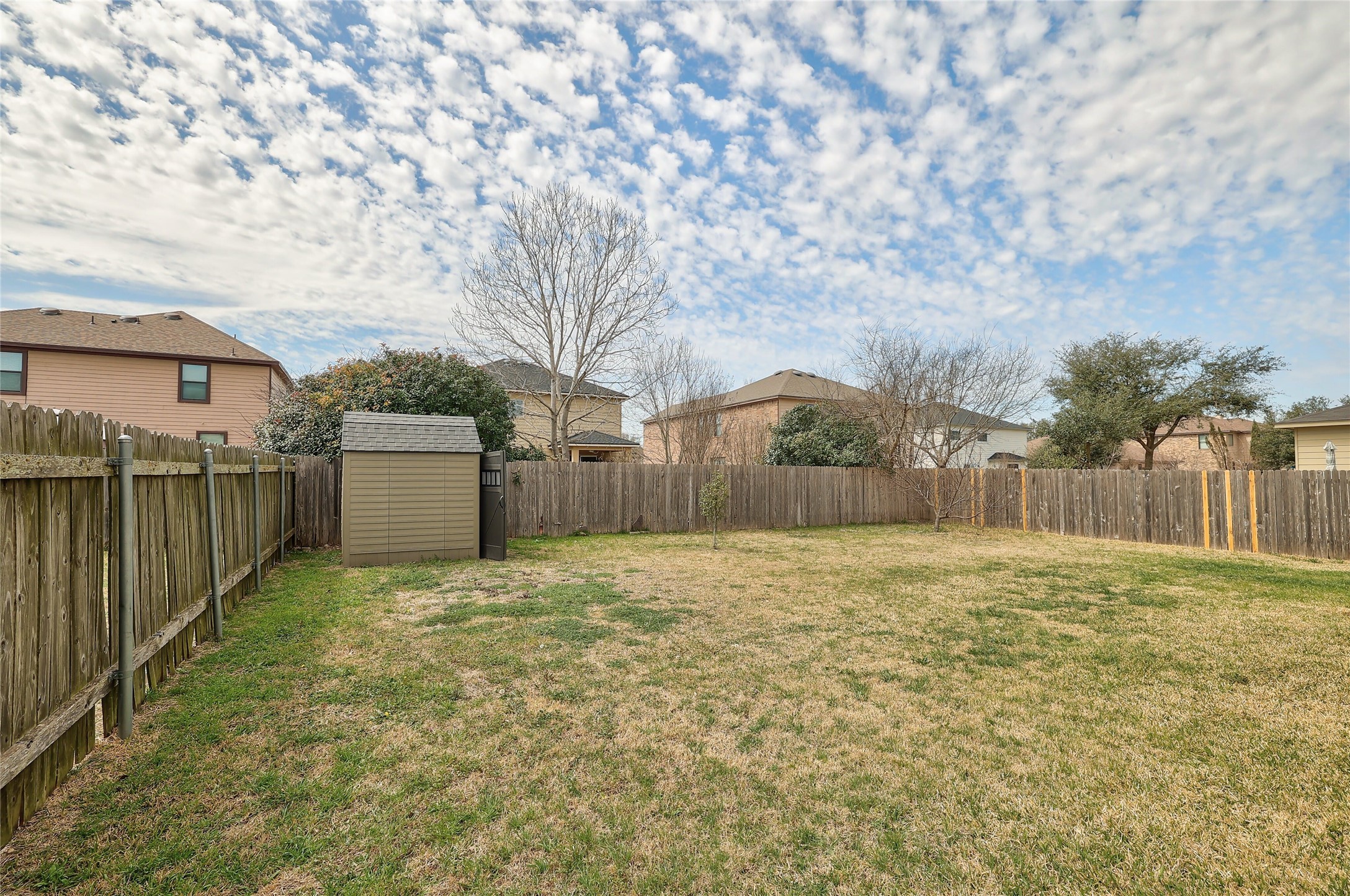 main property photo 30