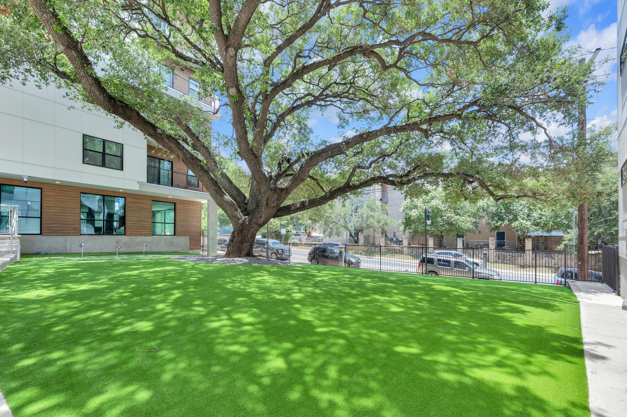 main property photo 27