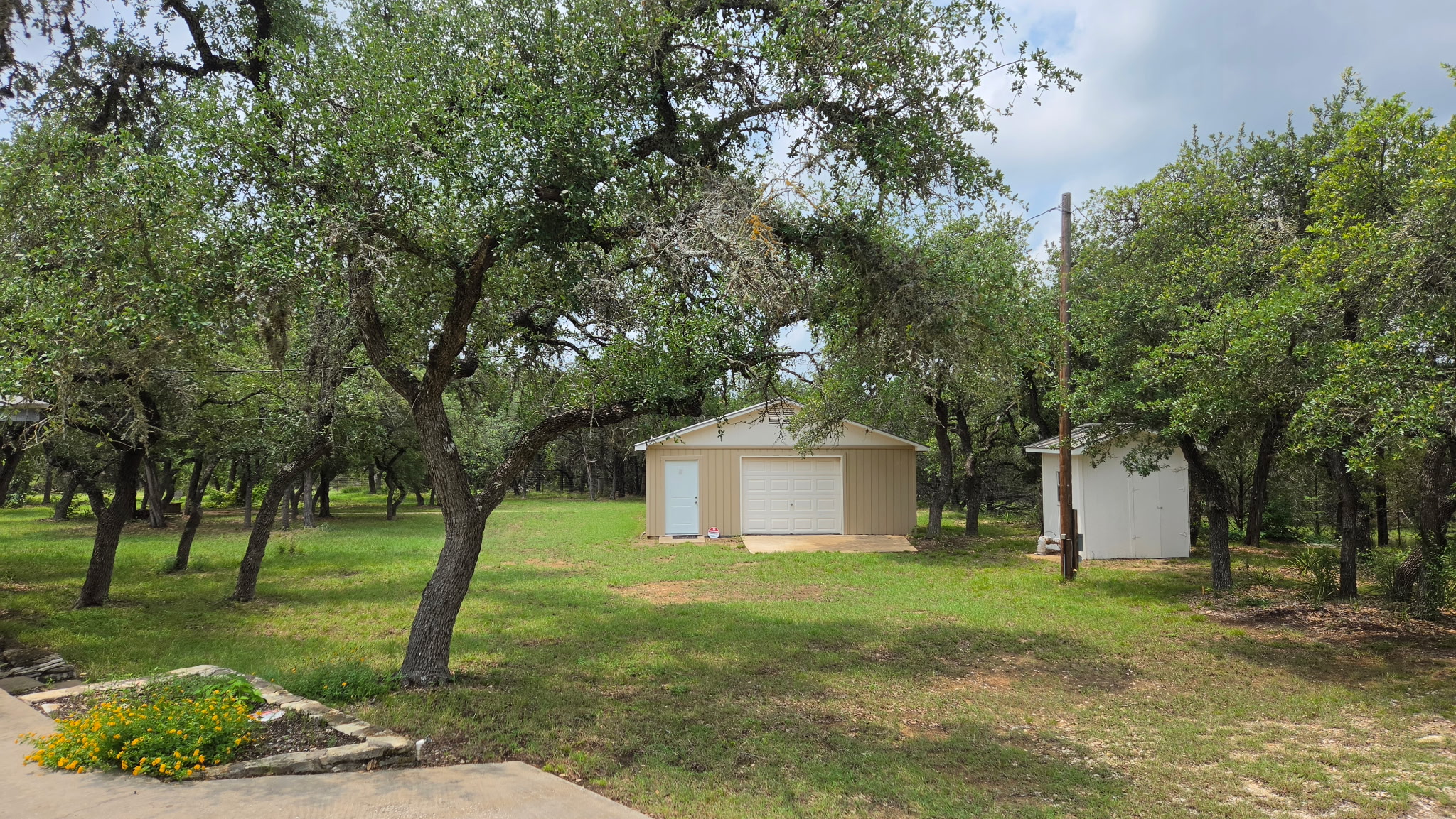 main property photo 17