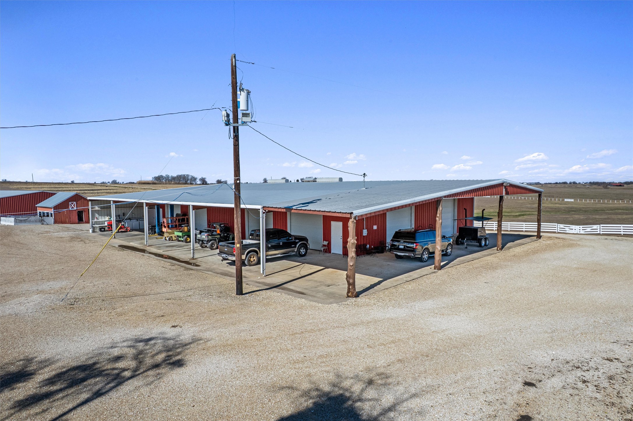 main property photo 20
