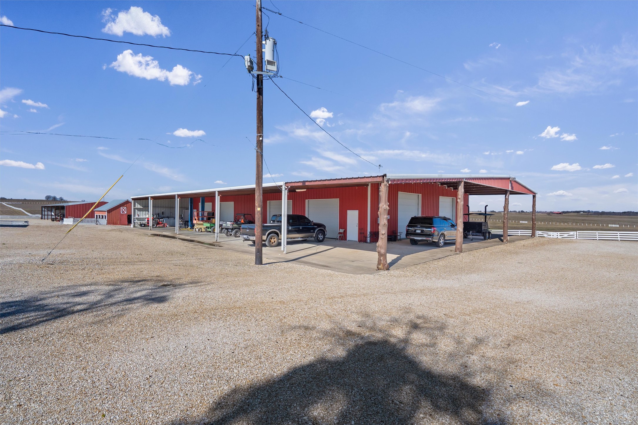 main property photo 23