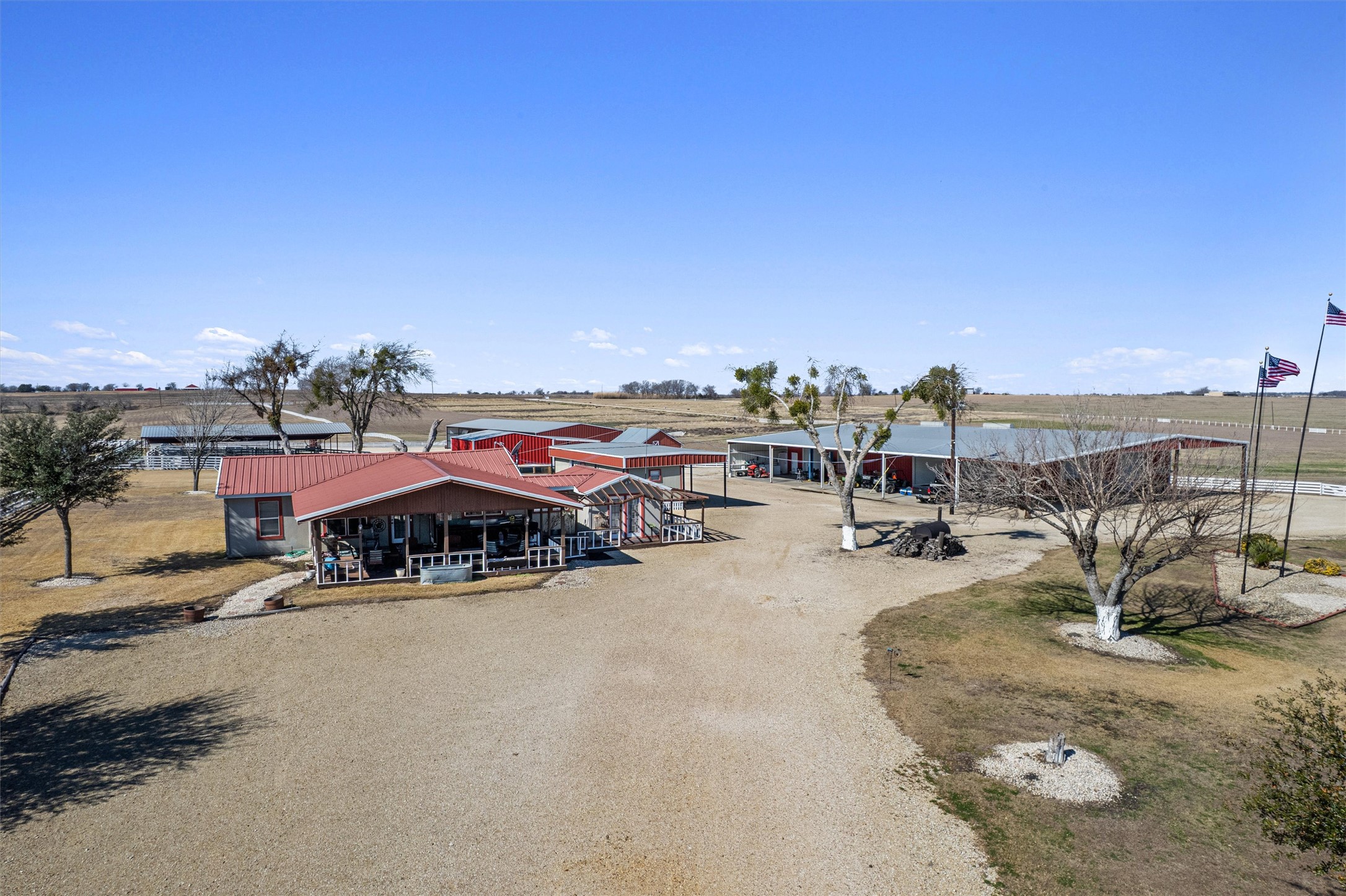 main property photo 4