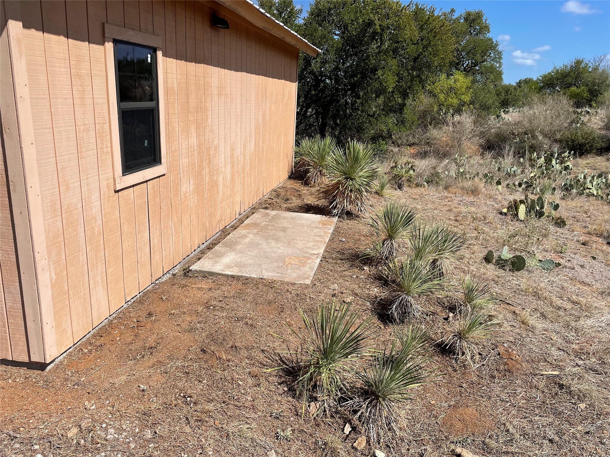 main property photo 11