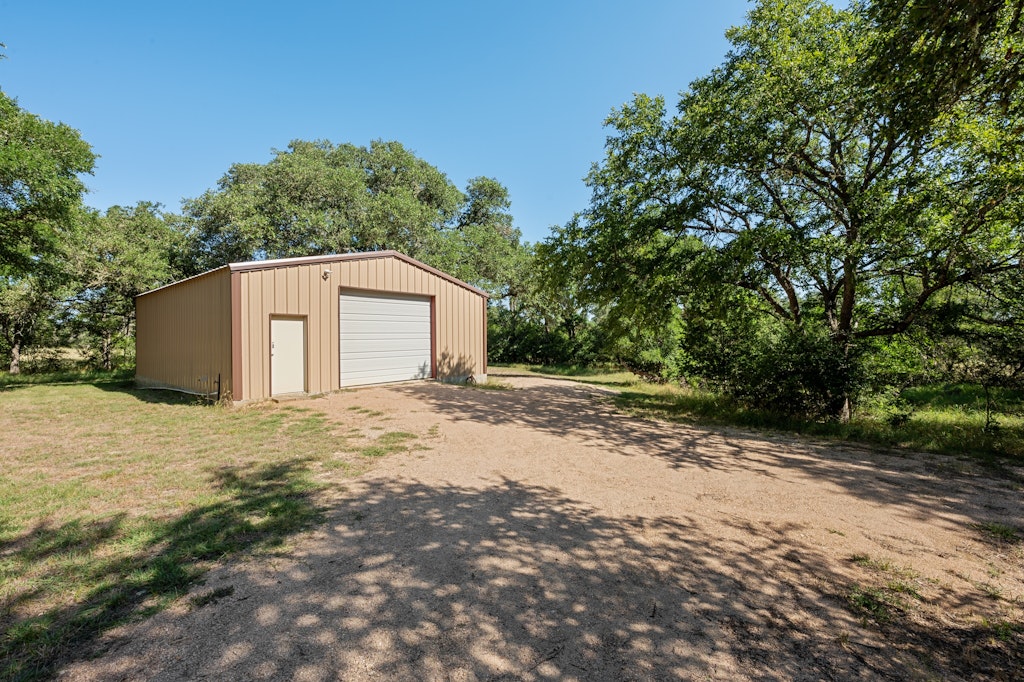 main property photo 32
