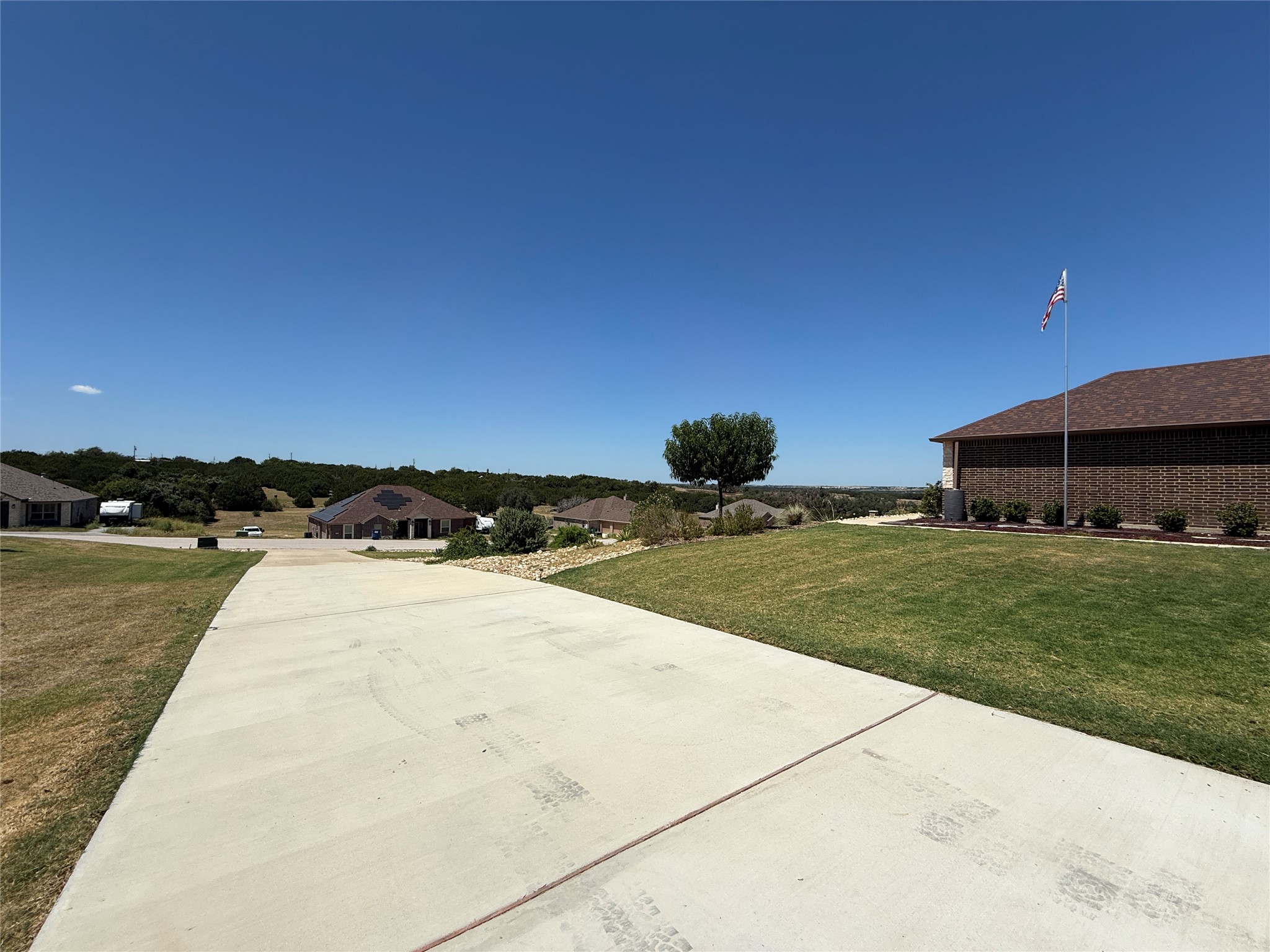 main property photo 39