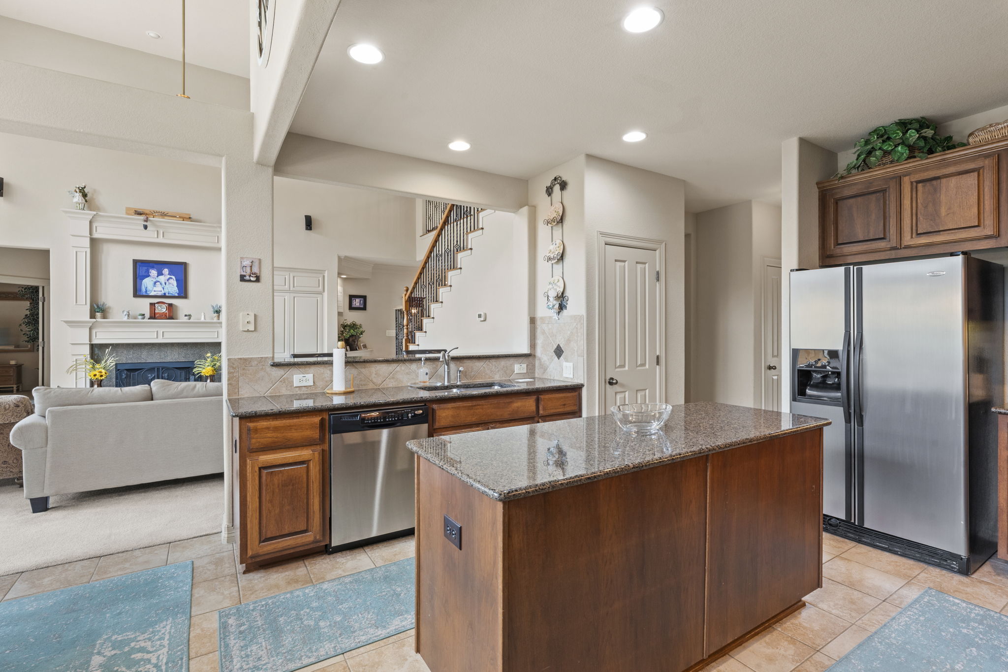 main property photo 11