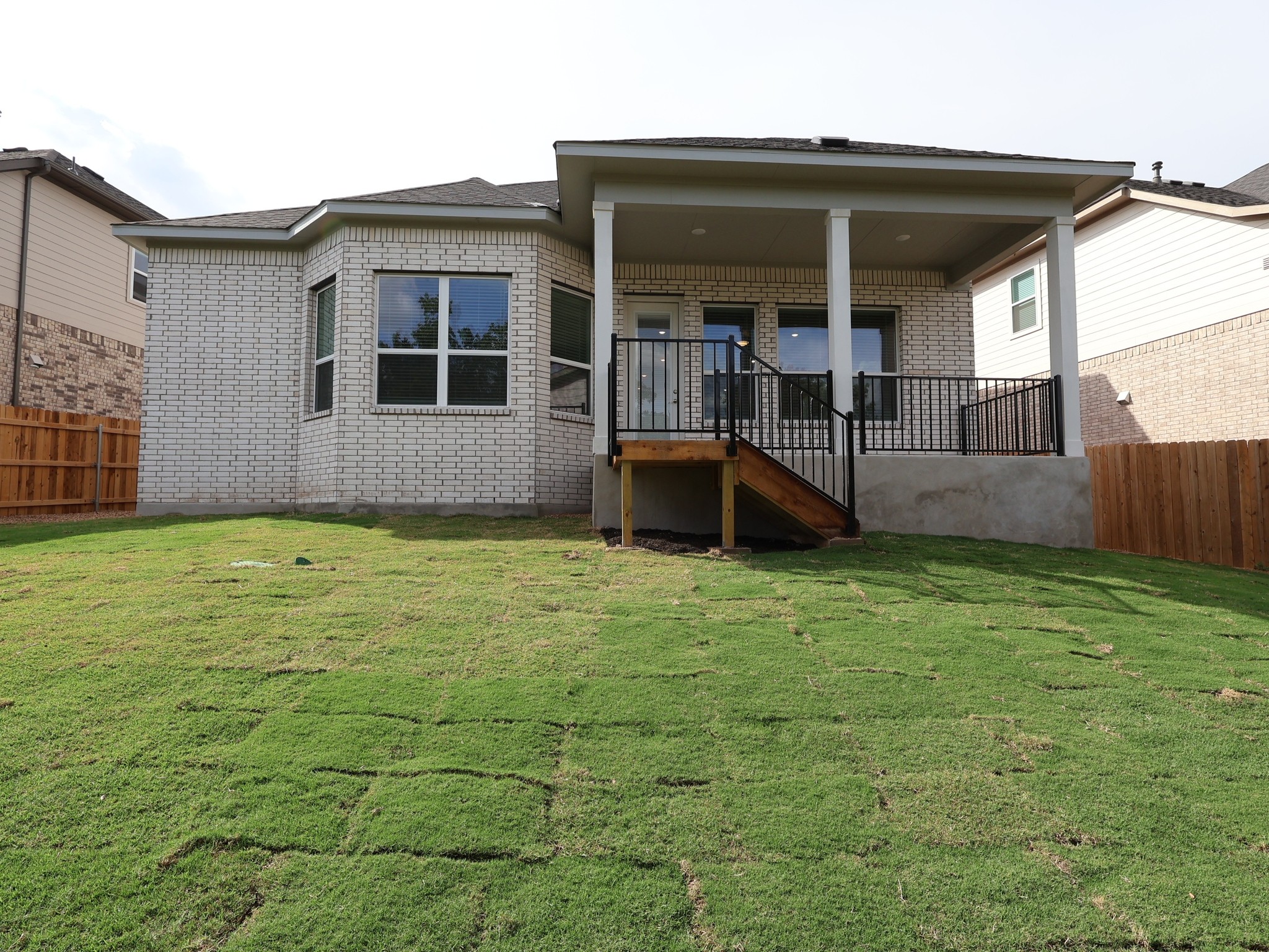 main property photo 20