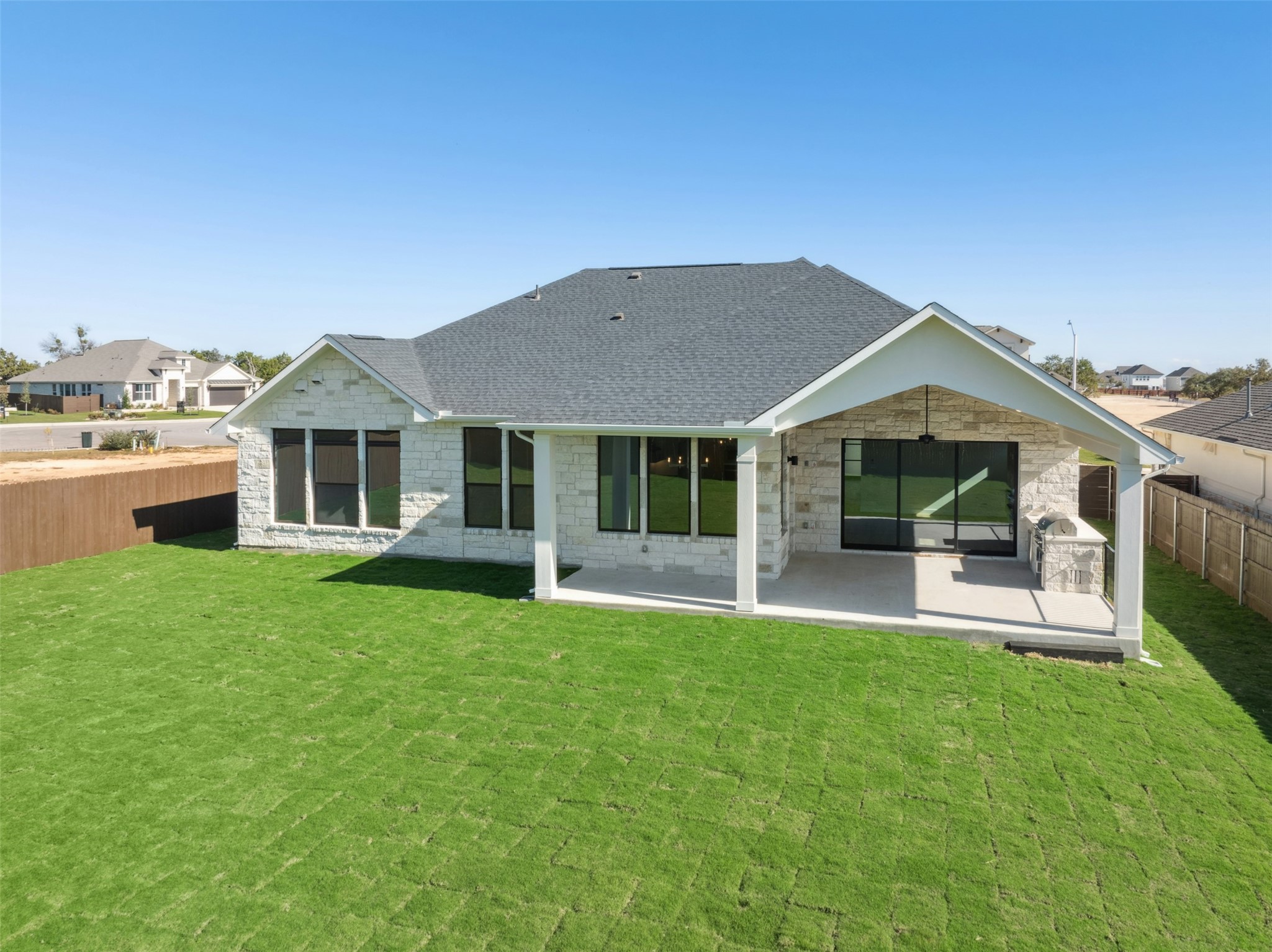 main property photo 22